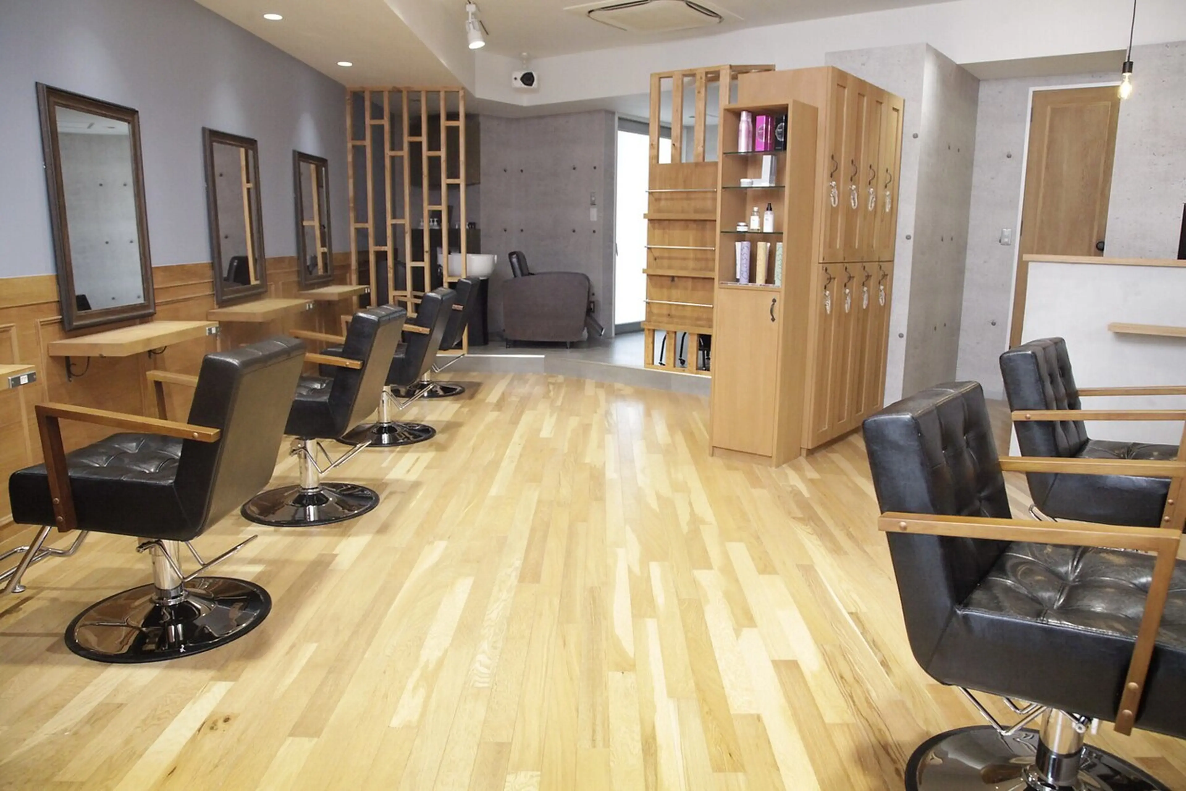 ブロッサム池袋店の内観・外観1