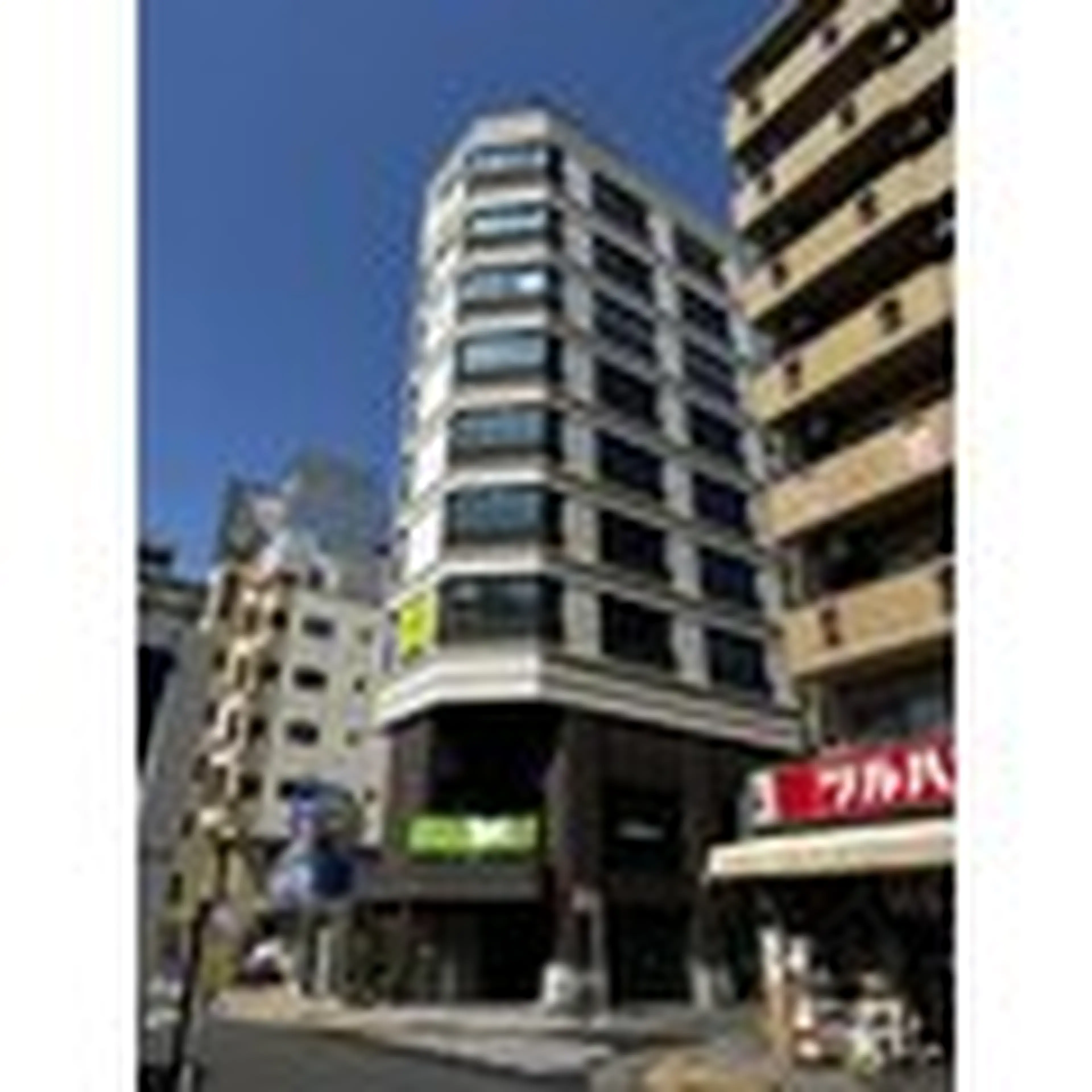 eyeHbe 葛西駅前の内観・外観1