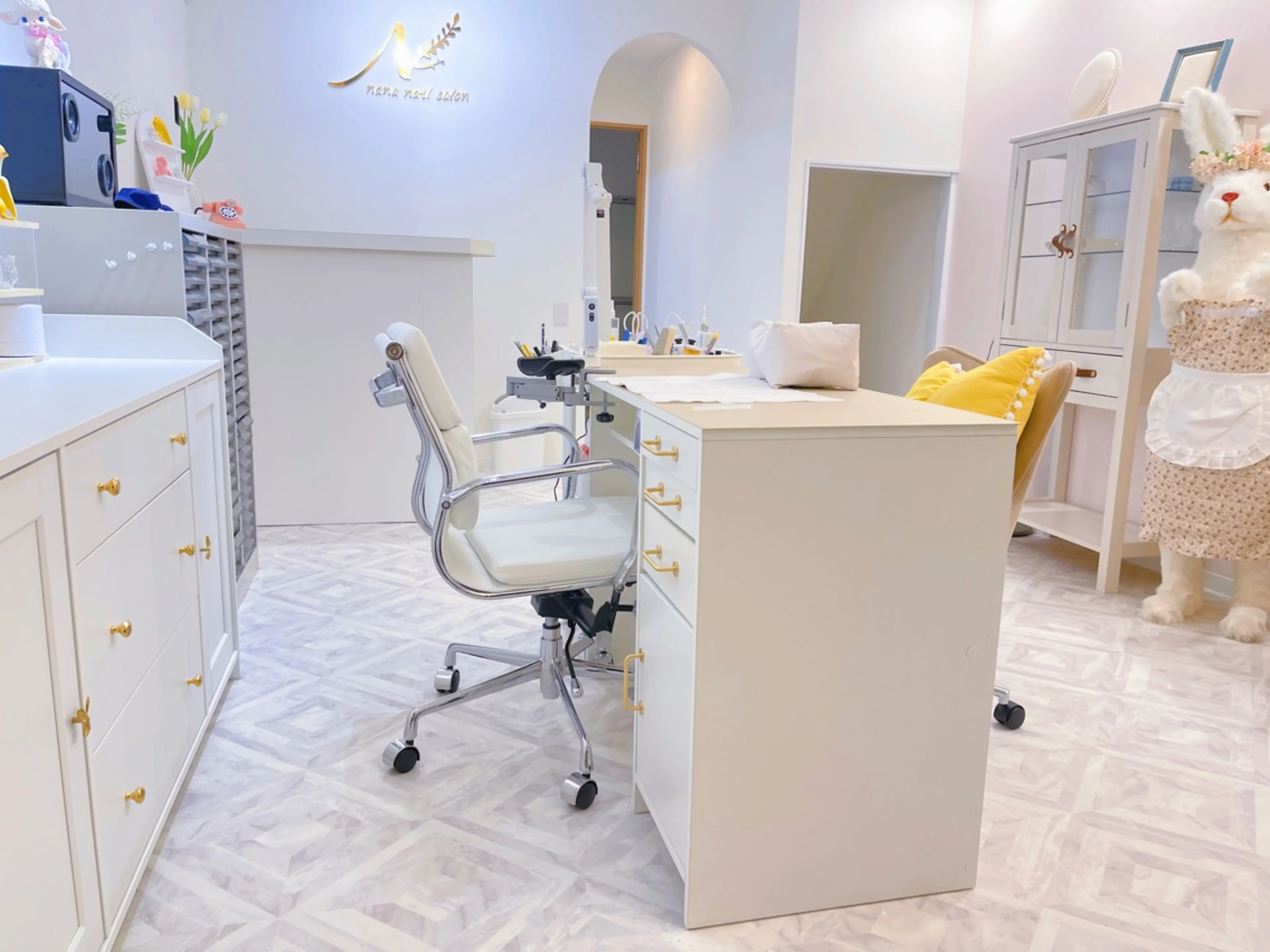 NANA NAILの内観・外観1