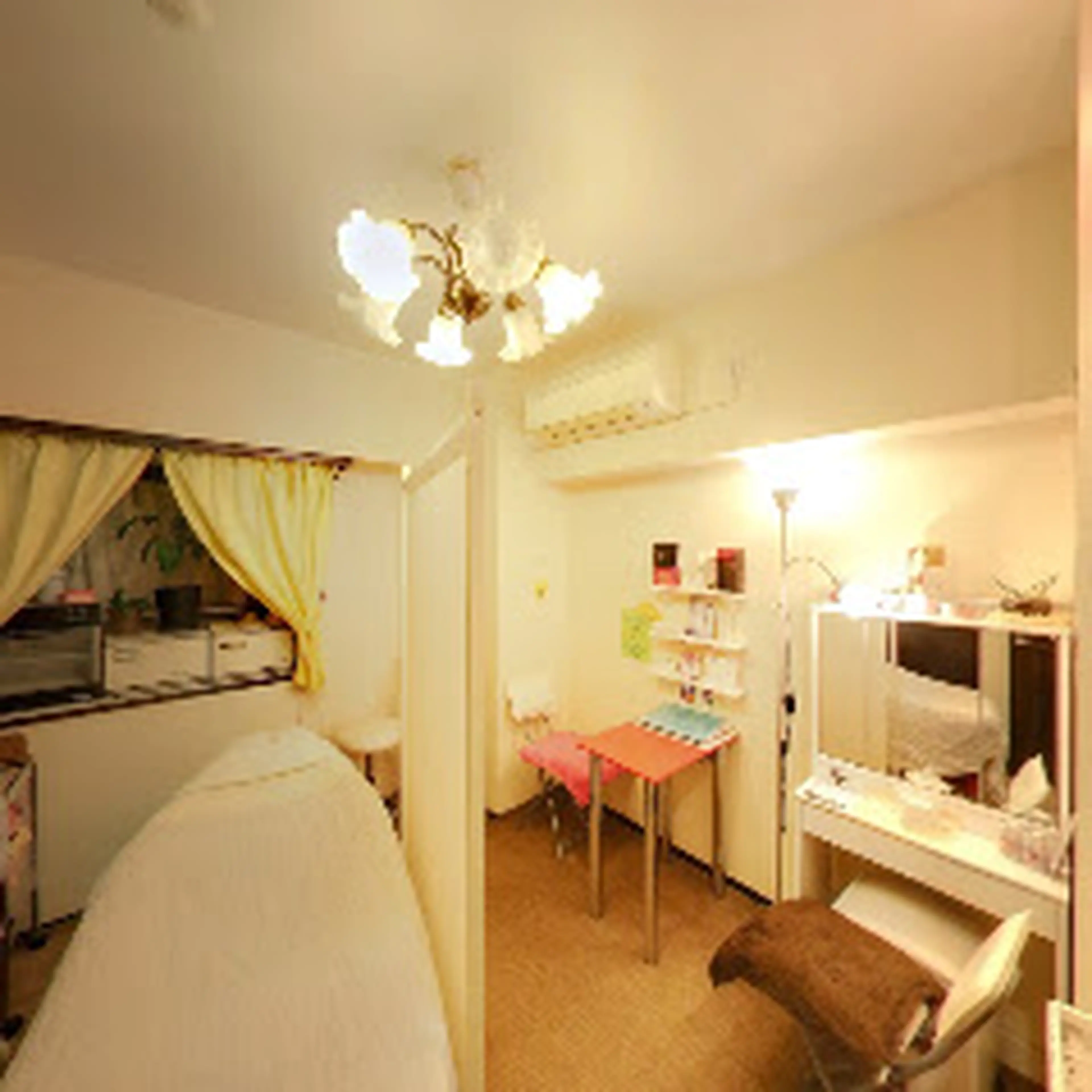 Beauty Salon ビープラスの内観・外観1