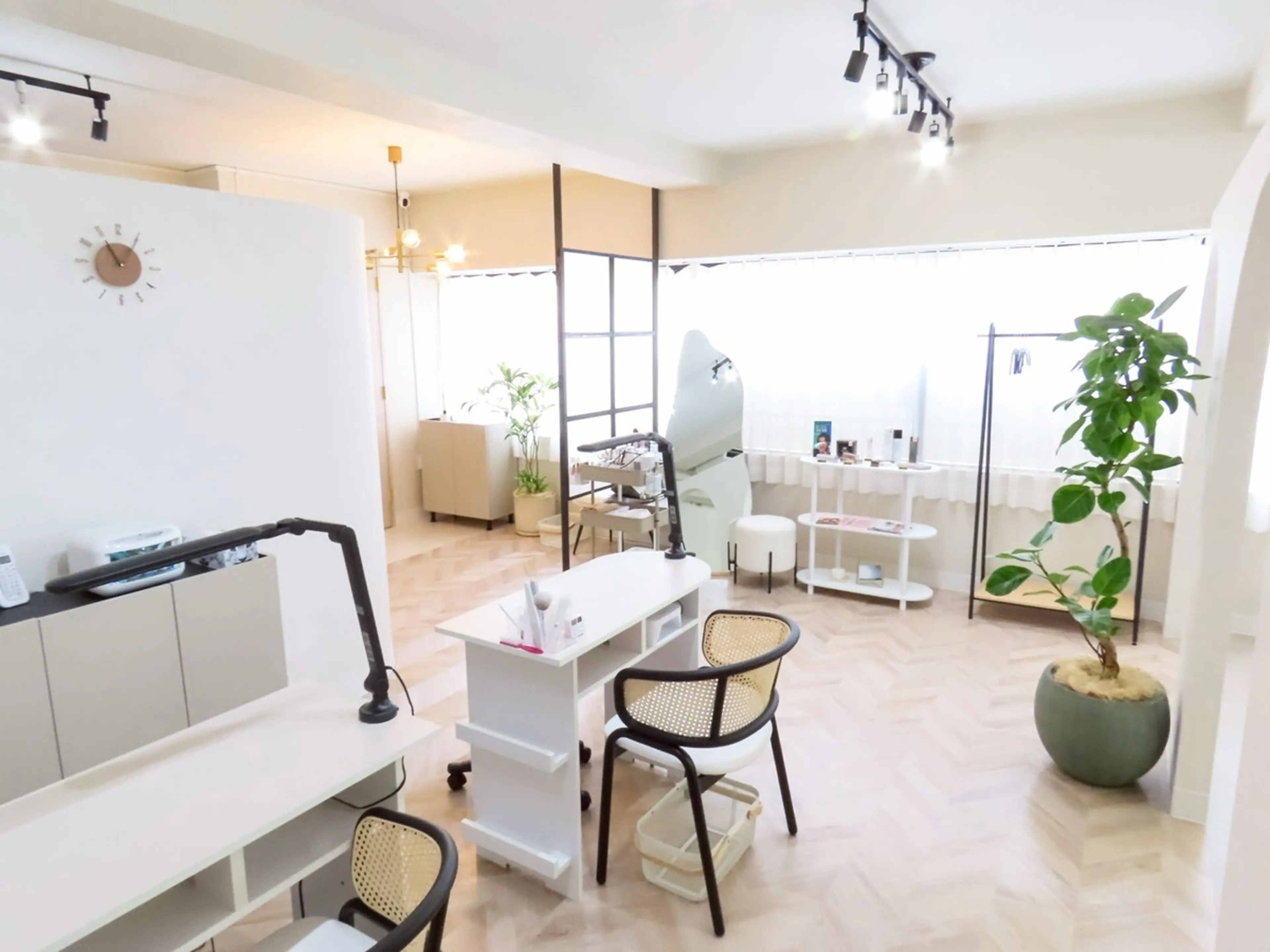 THE BALM six 銀座三丁目店の内観・外観2