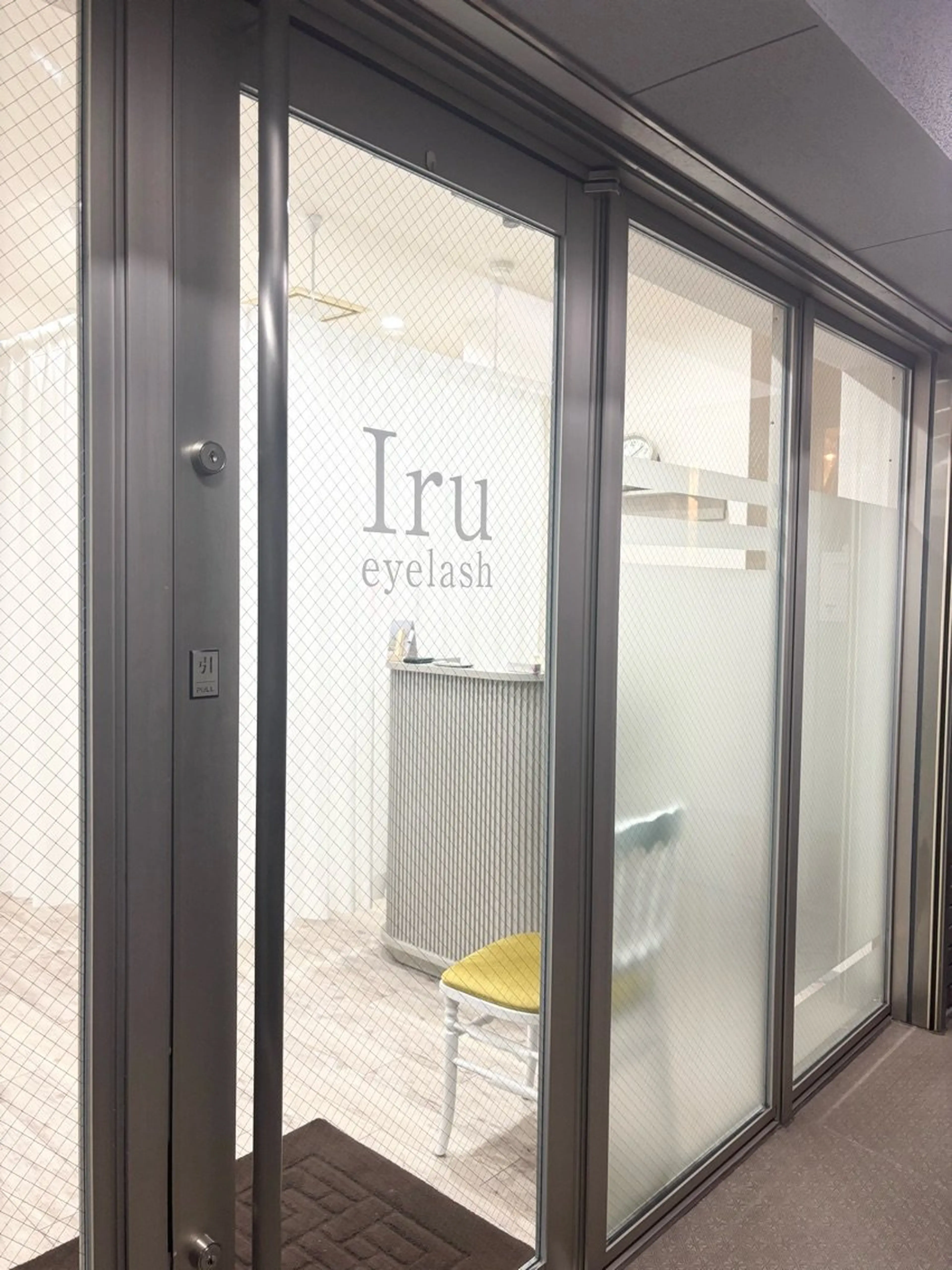 Iru eyelashの内観・外観1