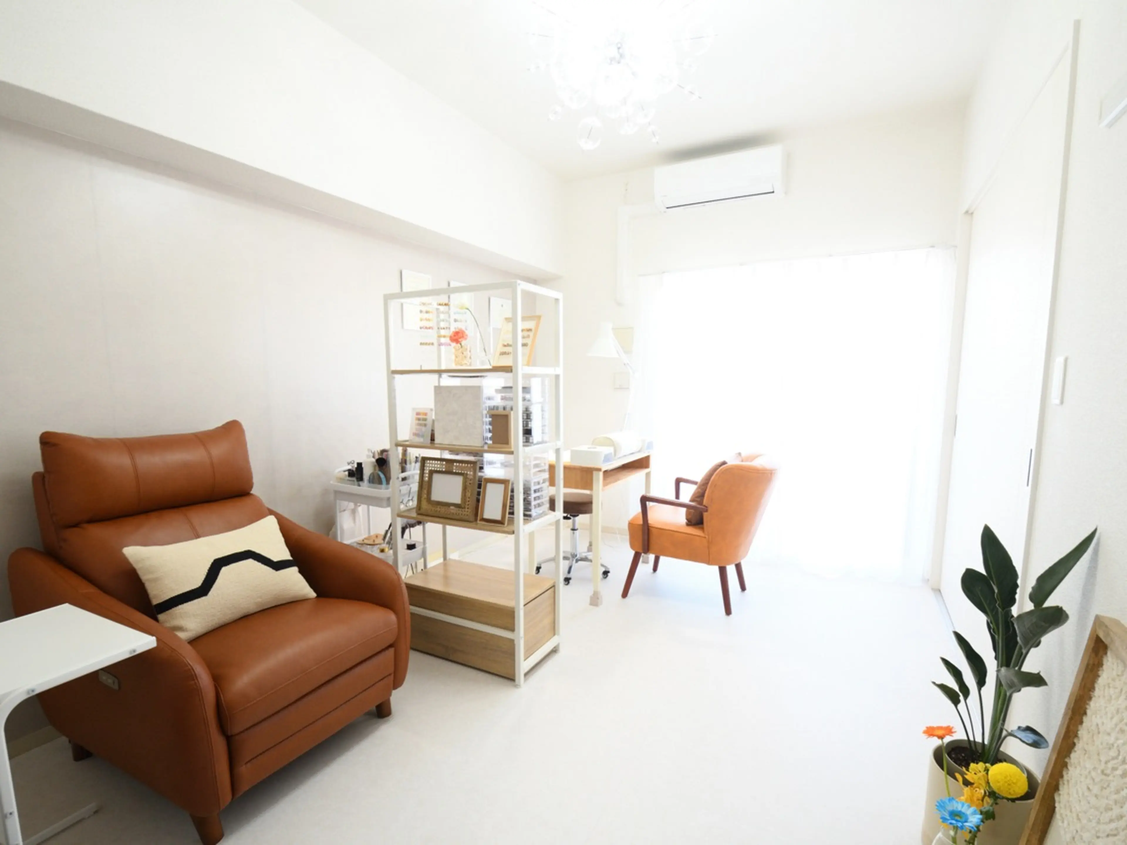 REVIA nailの内観・外観2