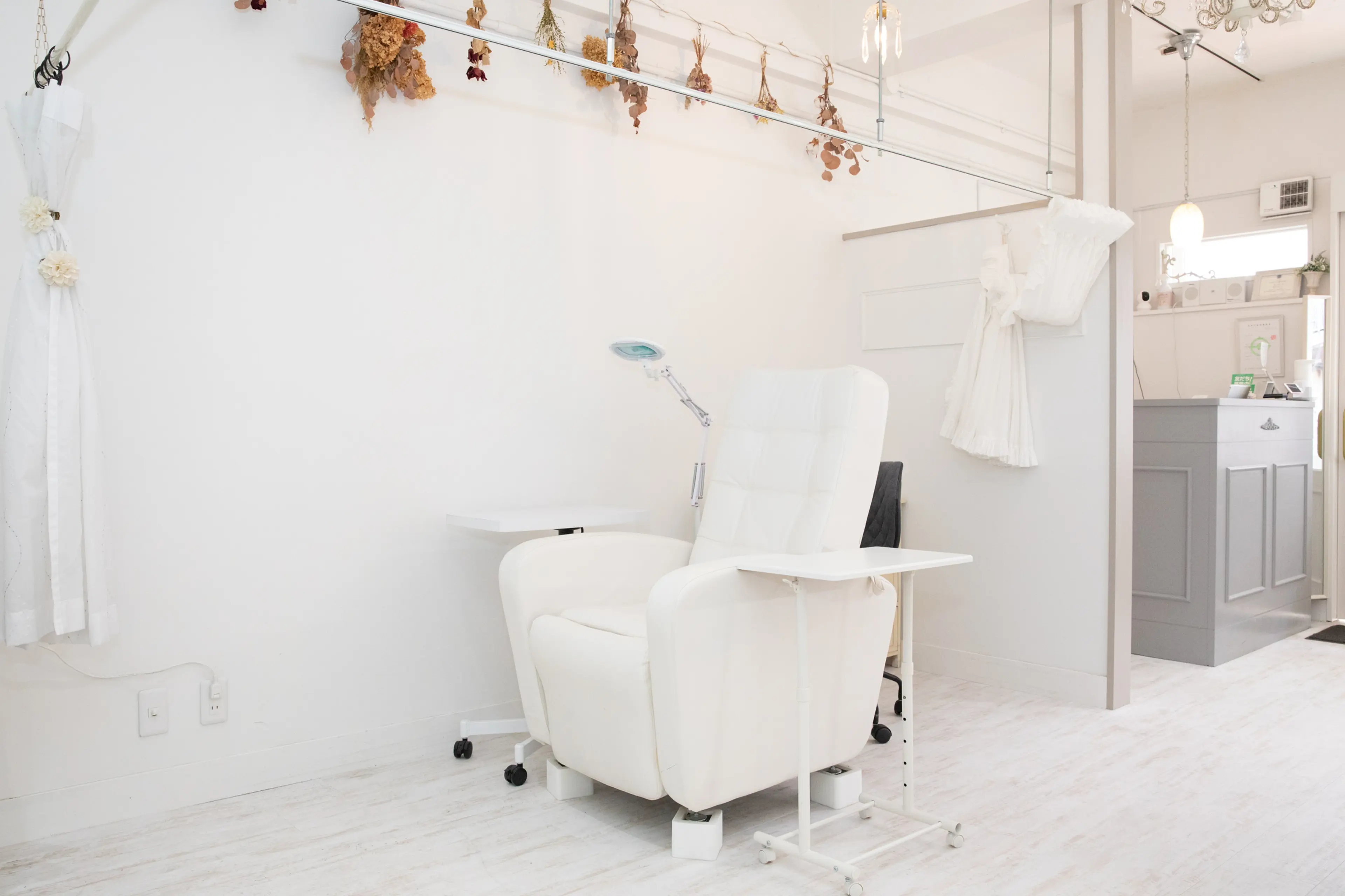 サロンドプラージュの内観・外観3