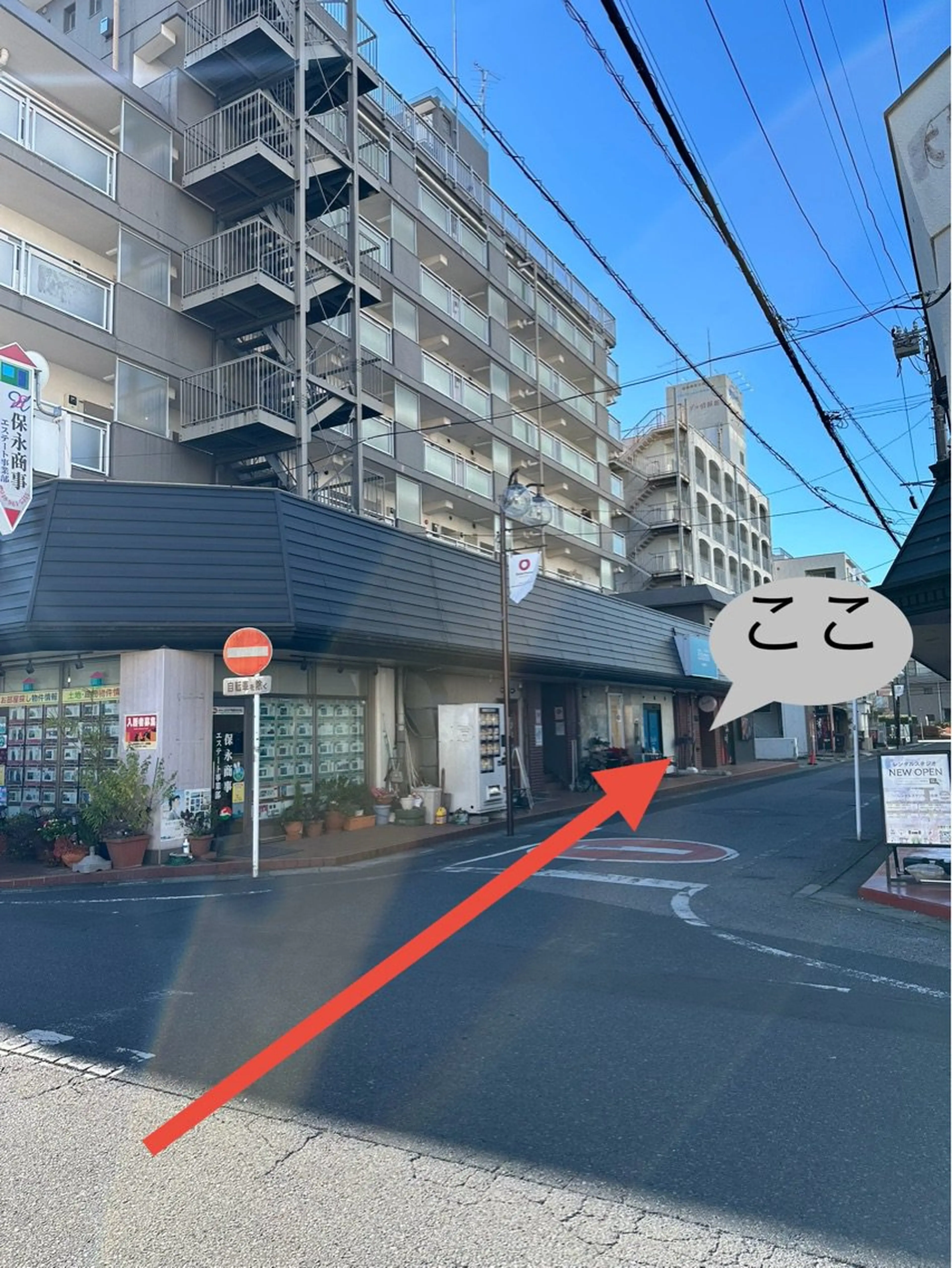 Rosie nail  サロン南越谷駅の内観・外観1