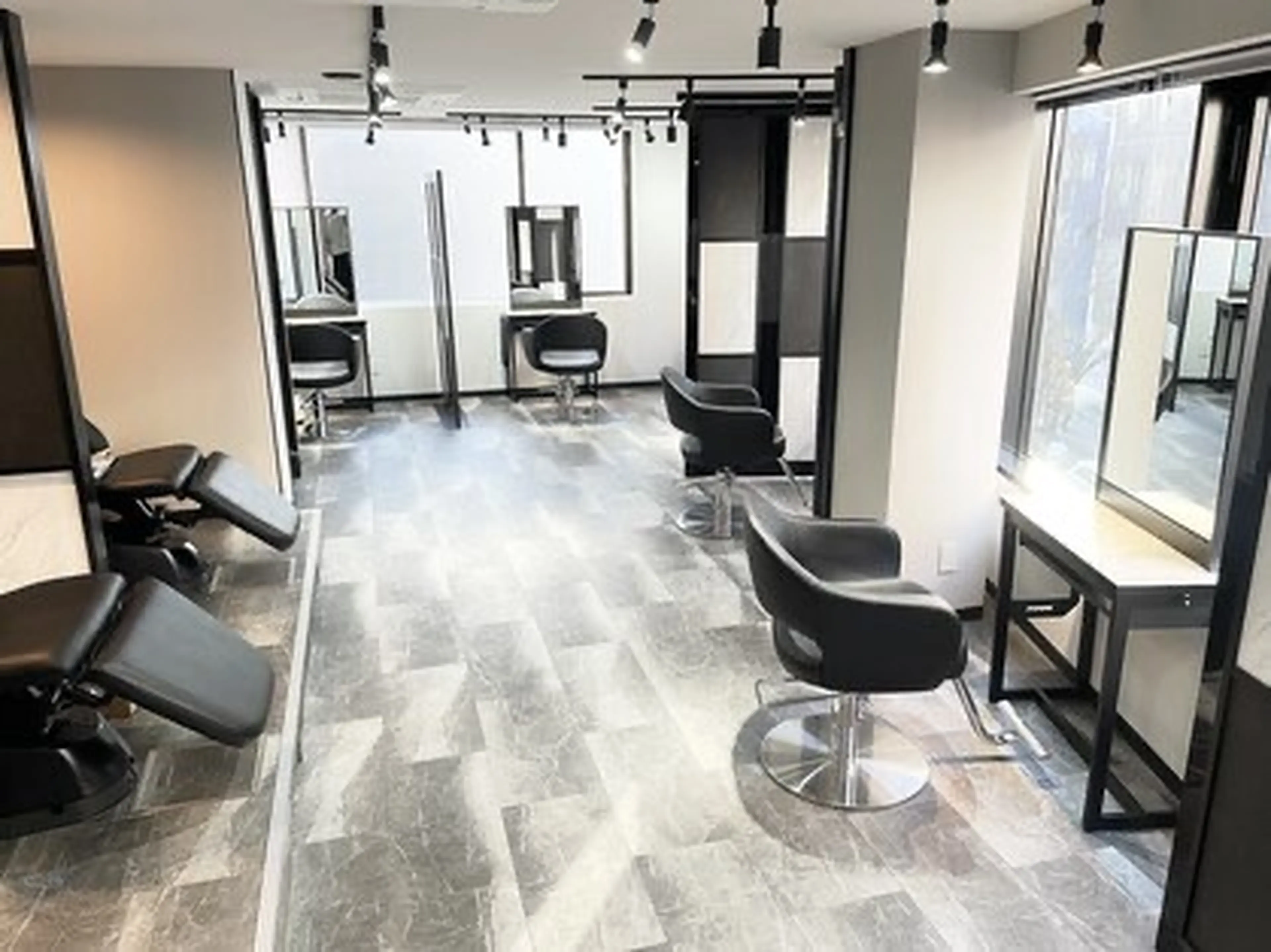 髪質改善Period. 蒲田 美容室の内観・外観1