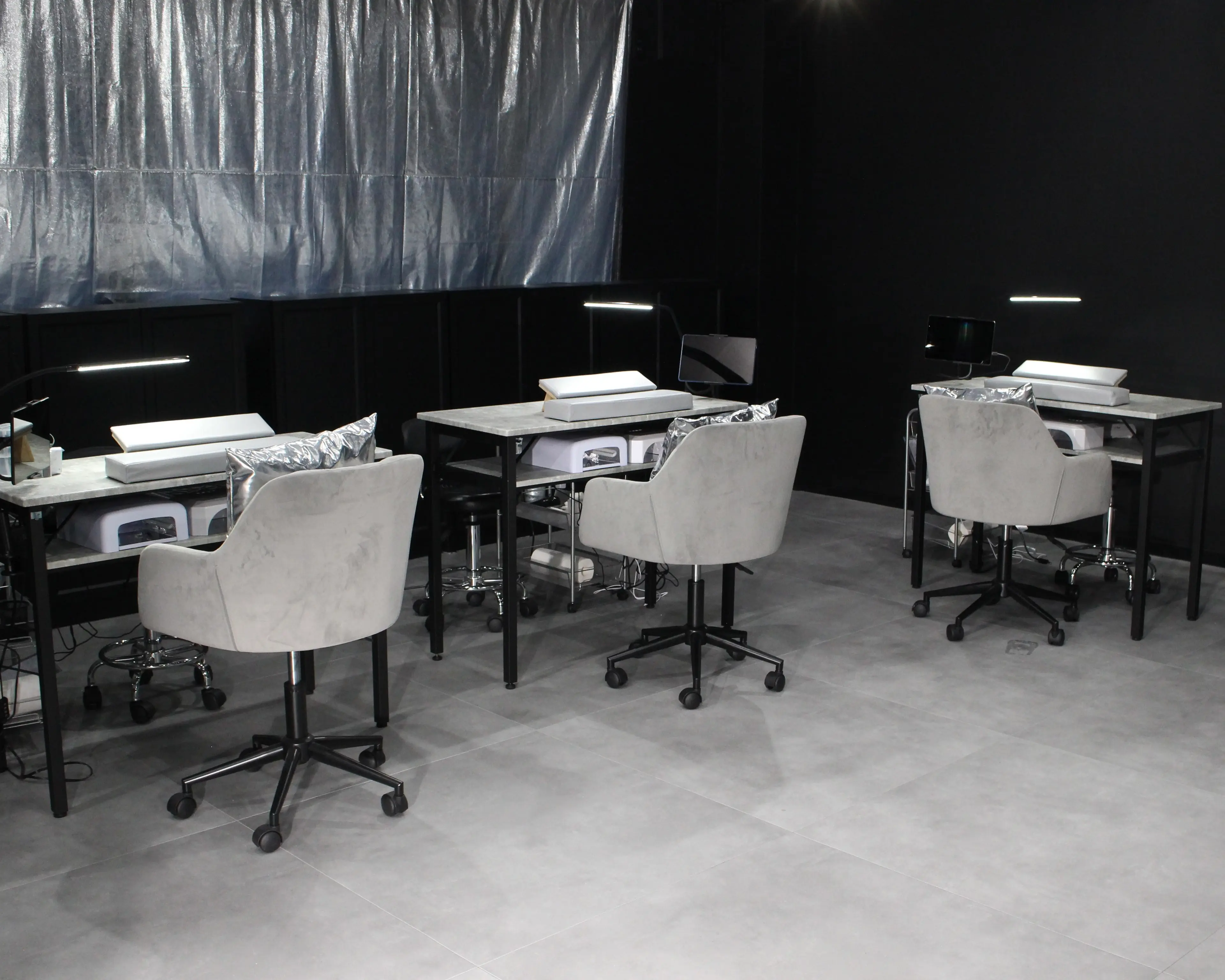 ネイルサロンCleo【クレオ】名古屋駅店の内観・外観2