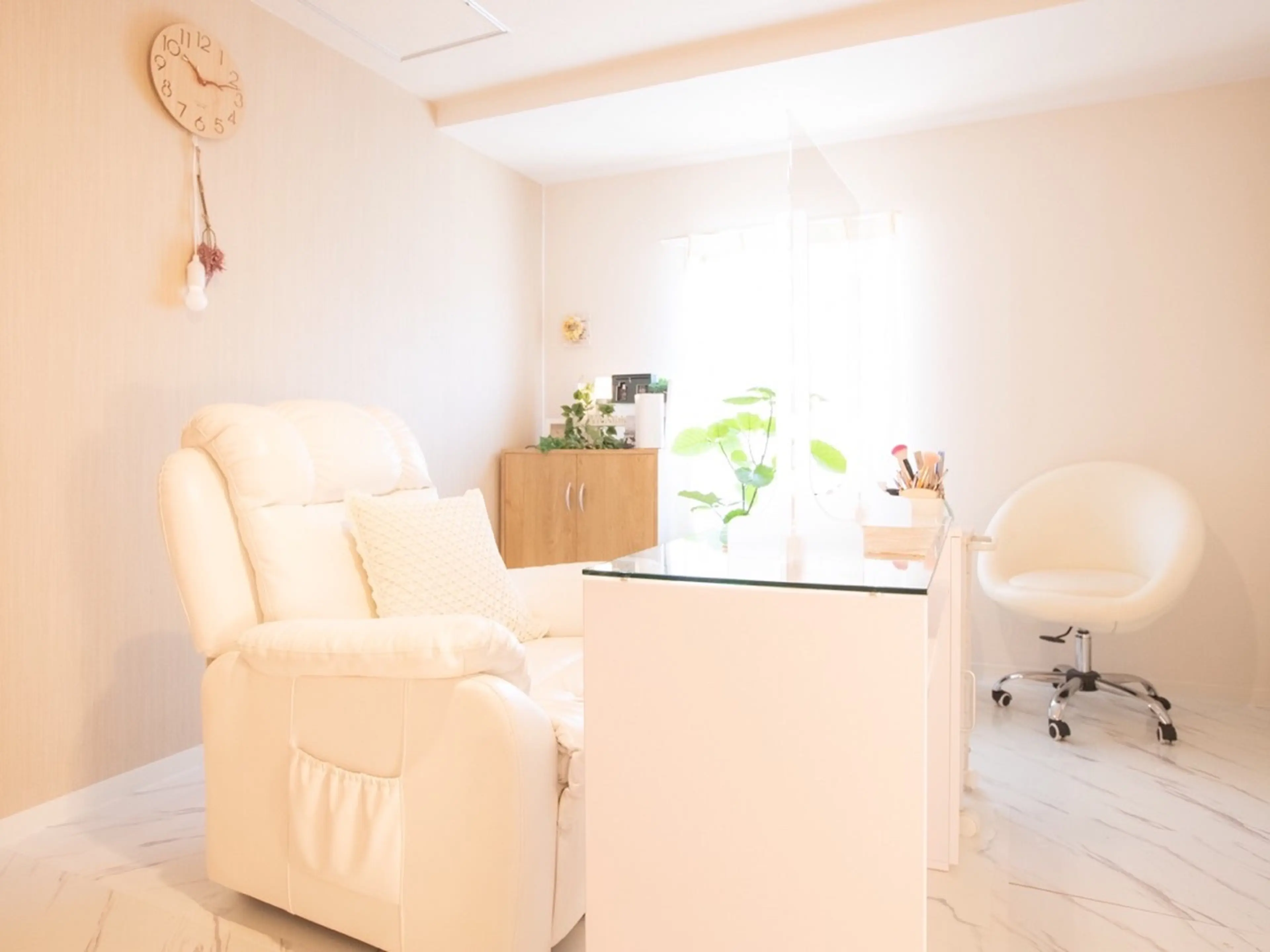 nailsalonA&Mの内観・外観1