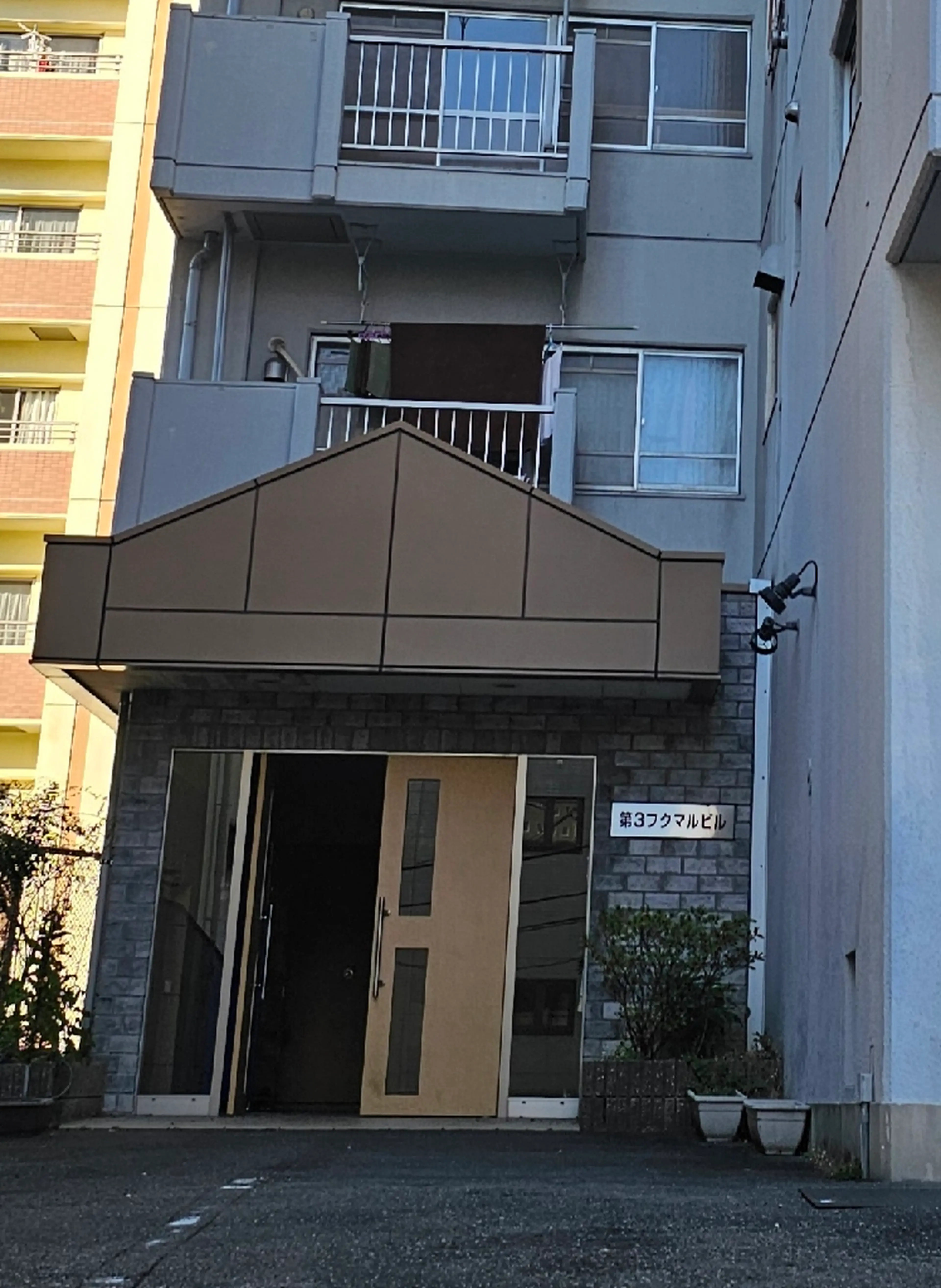 EuroNailsの内観・外観1