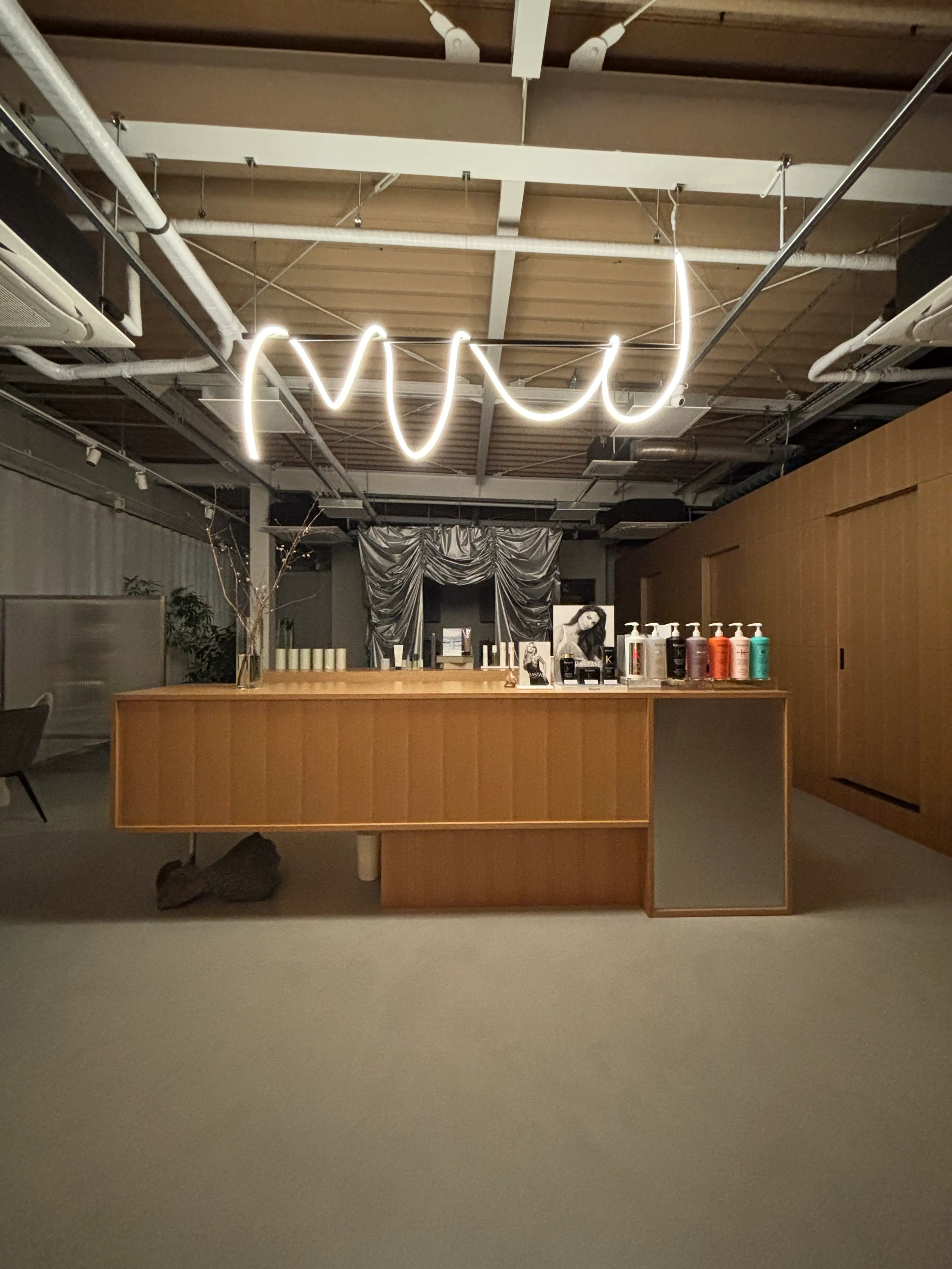 iRo by en"ppyの内観・外観1