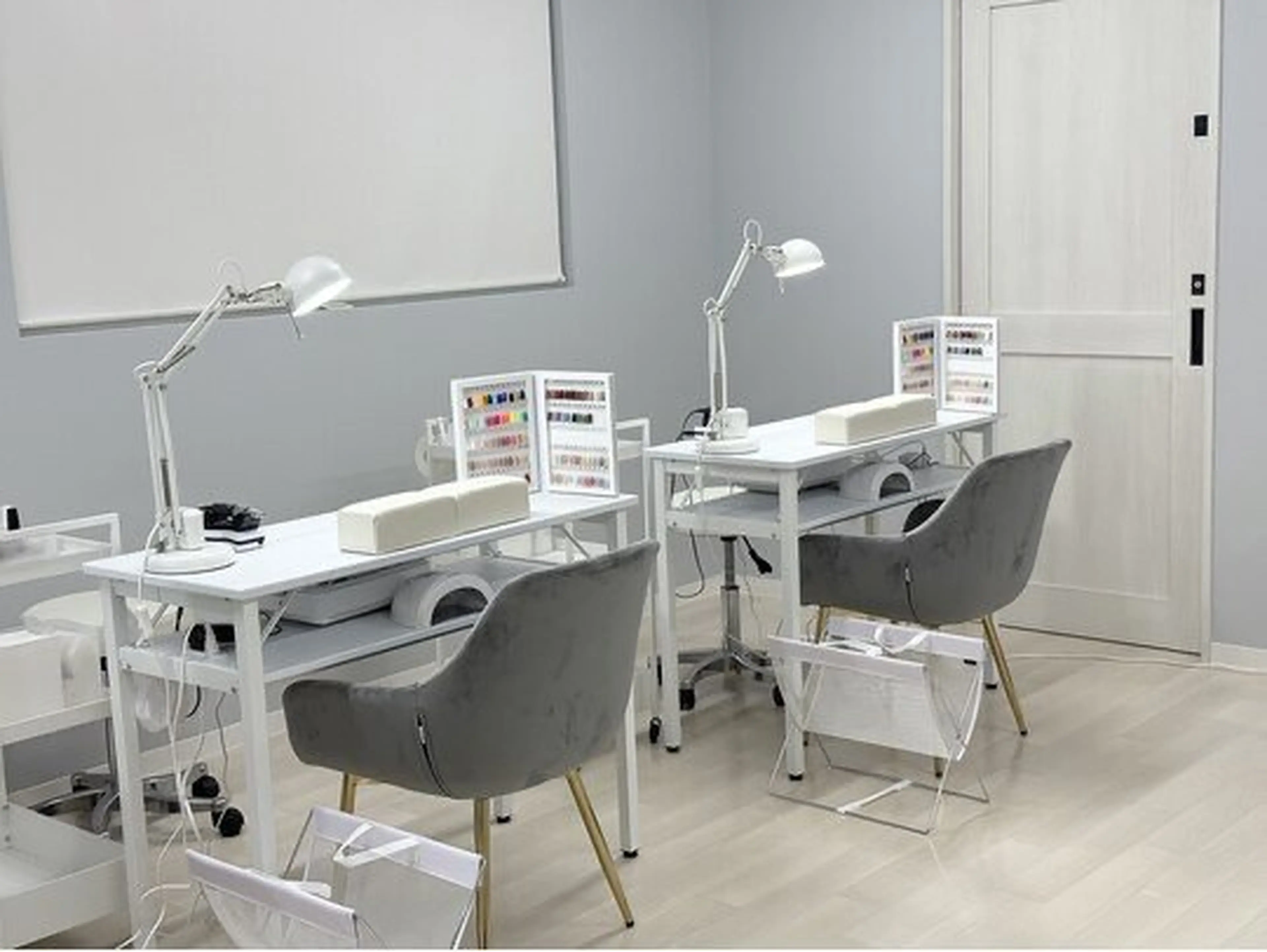 nail mor.岐阜店の内観・外観2