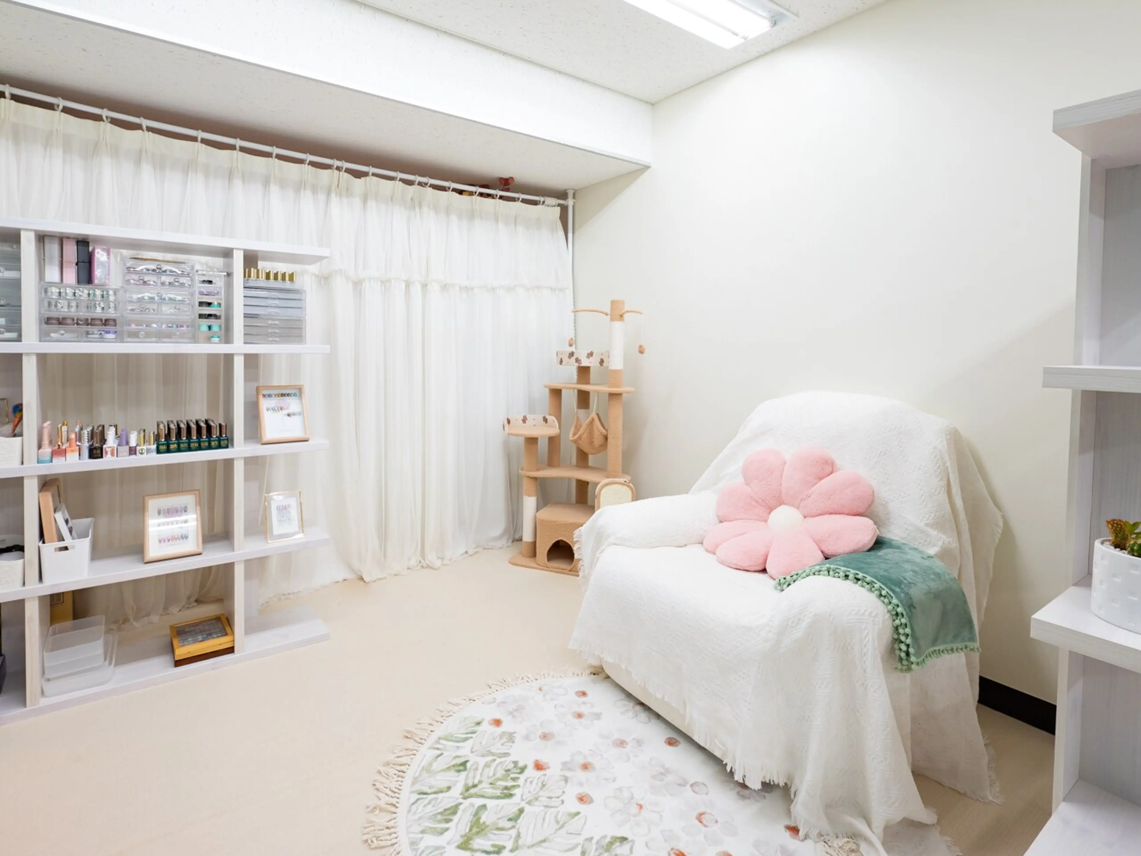 ALISA　NAILの内観・外観2