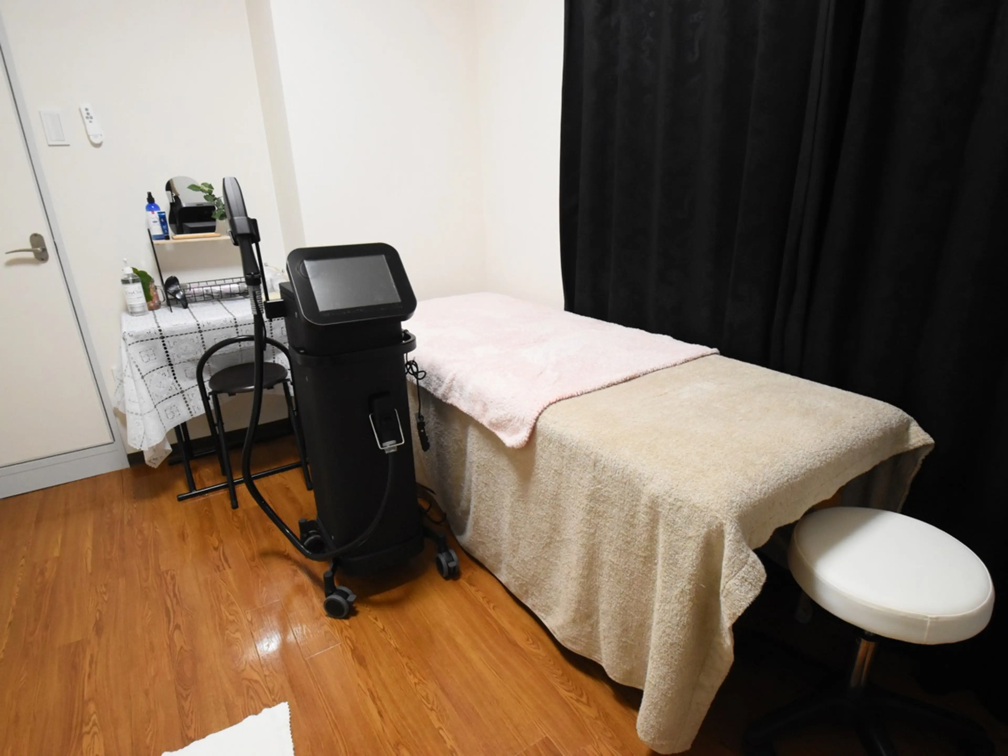 family self salon  wa～輪～の内観・外観3