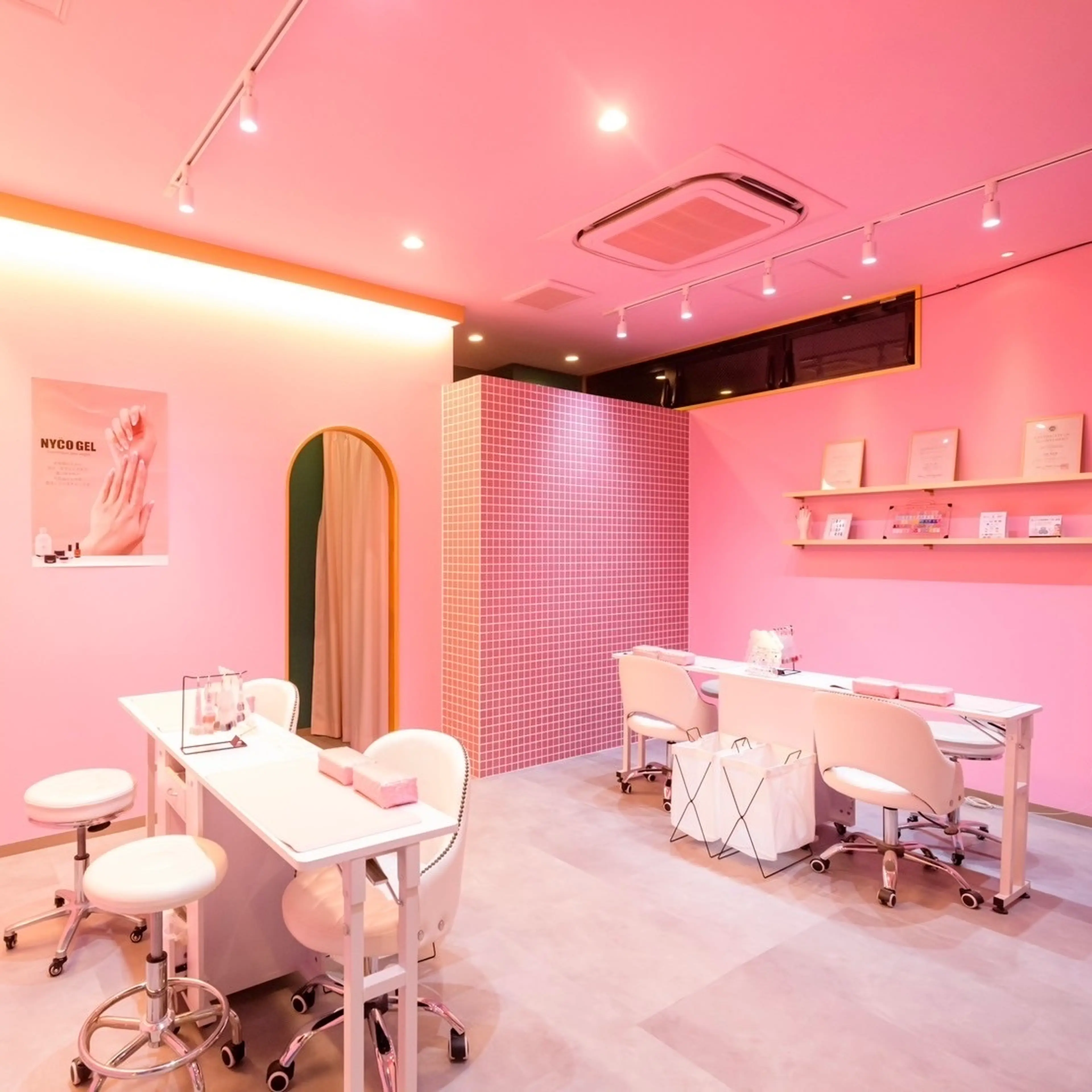 KIREIENAILSの内観・外観2