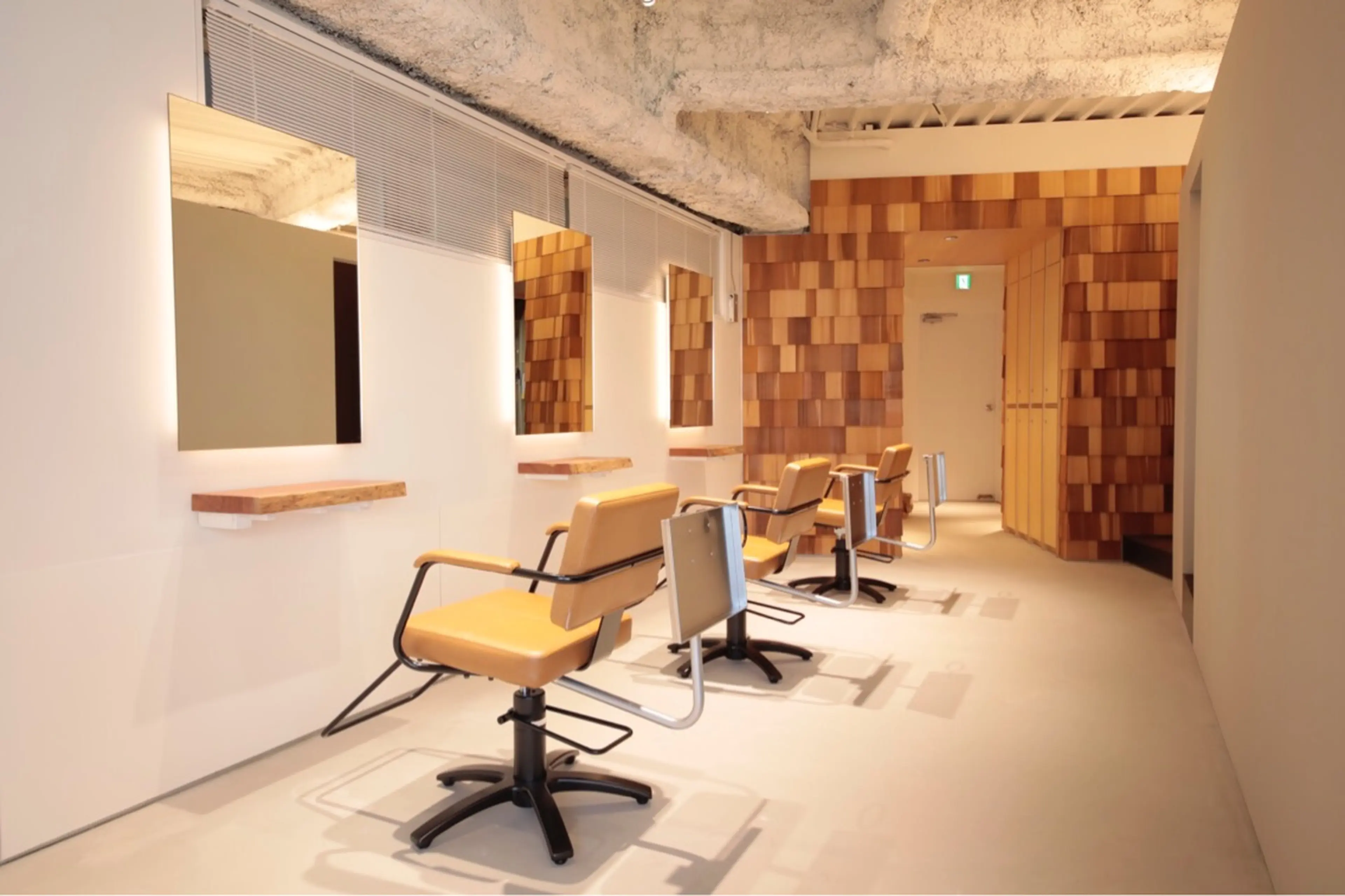 LOCCAの内観・外観1