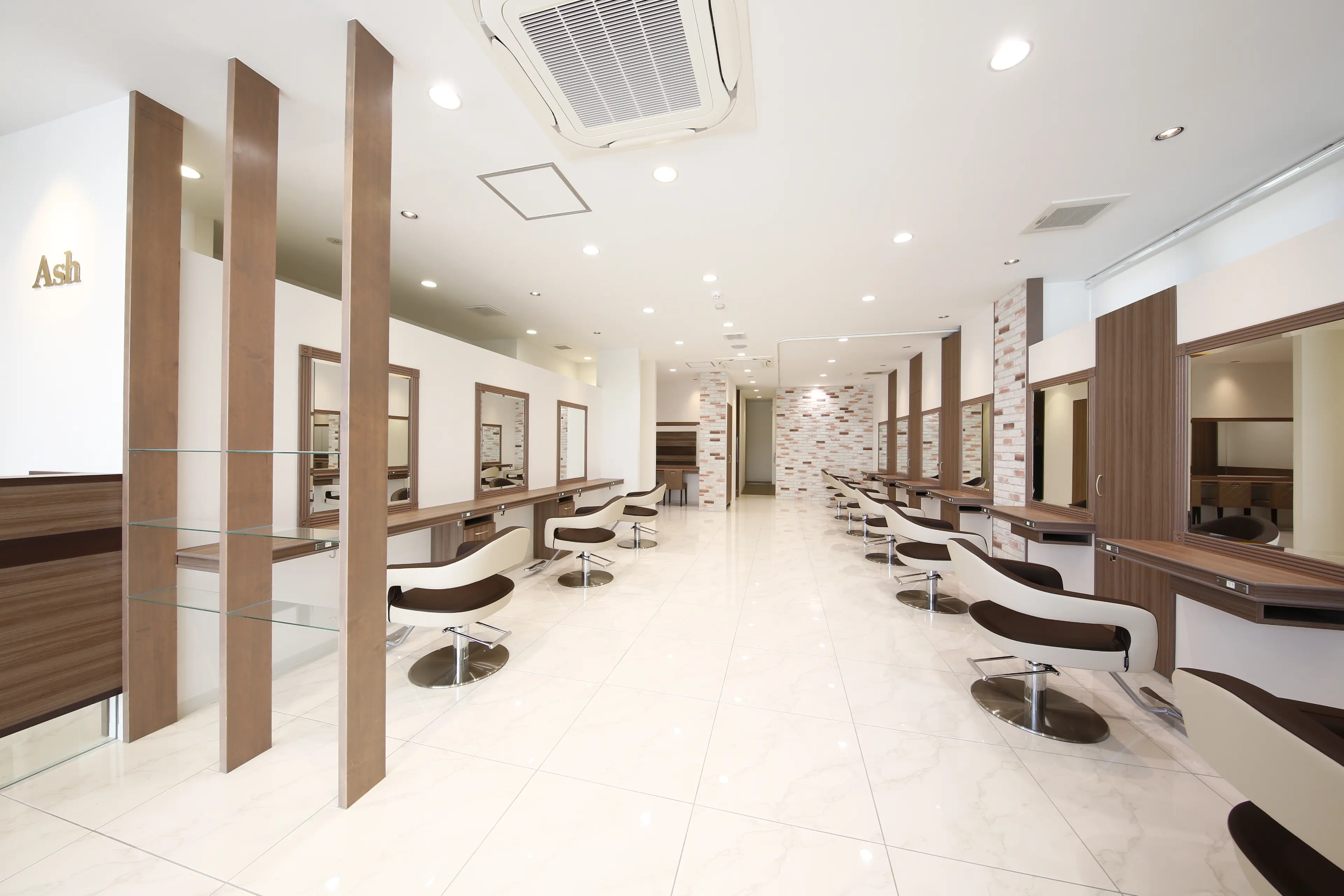 Ash新杉田店の内観・外観2