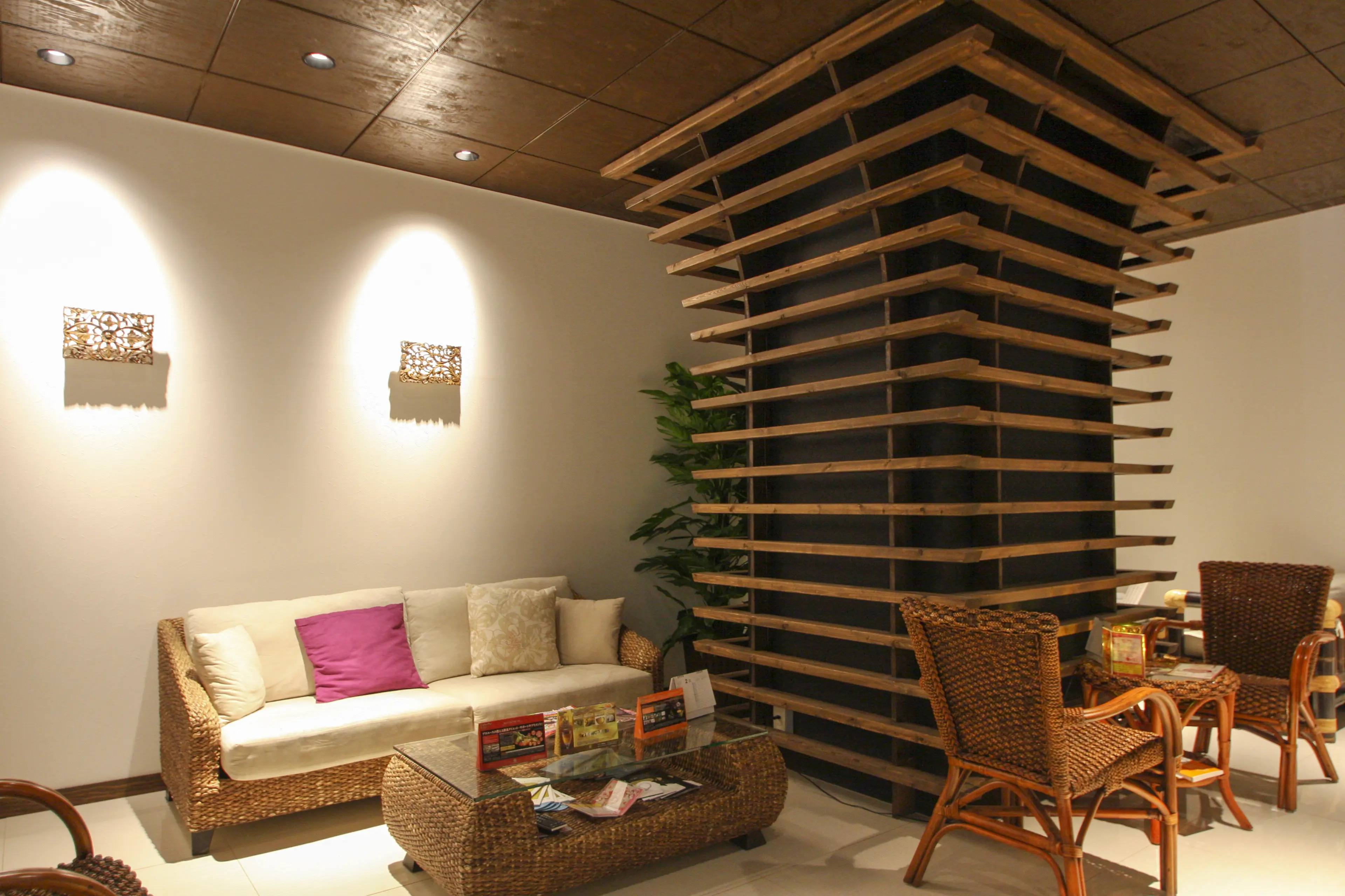 美u.p横浜店の内観・外観1