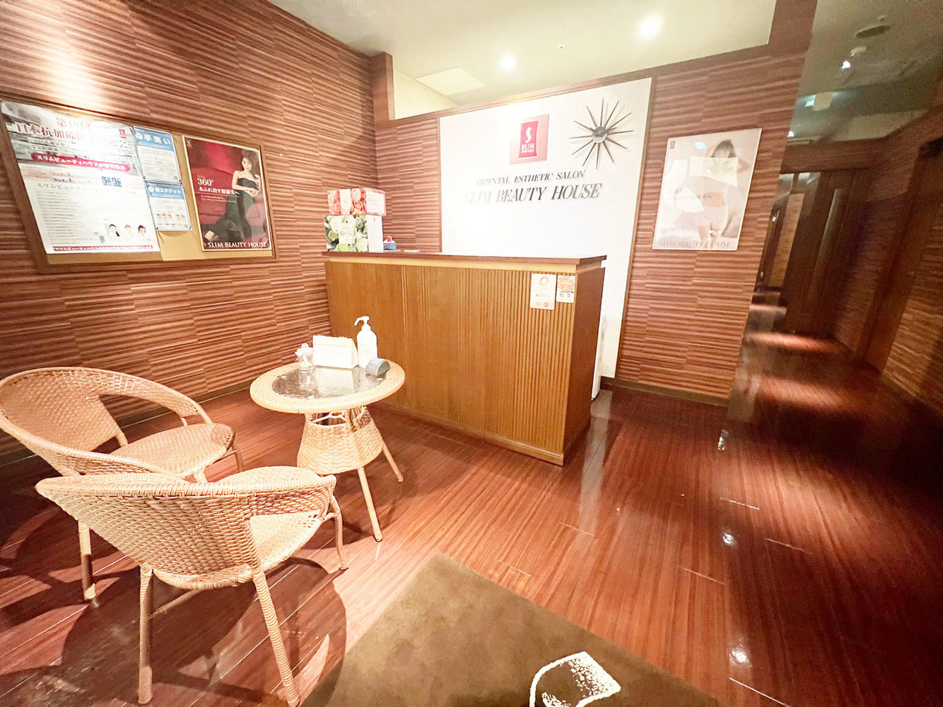 スリムビューティハウス 立川店の内観・外観2