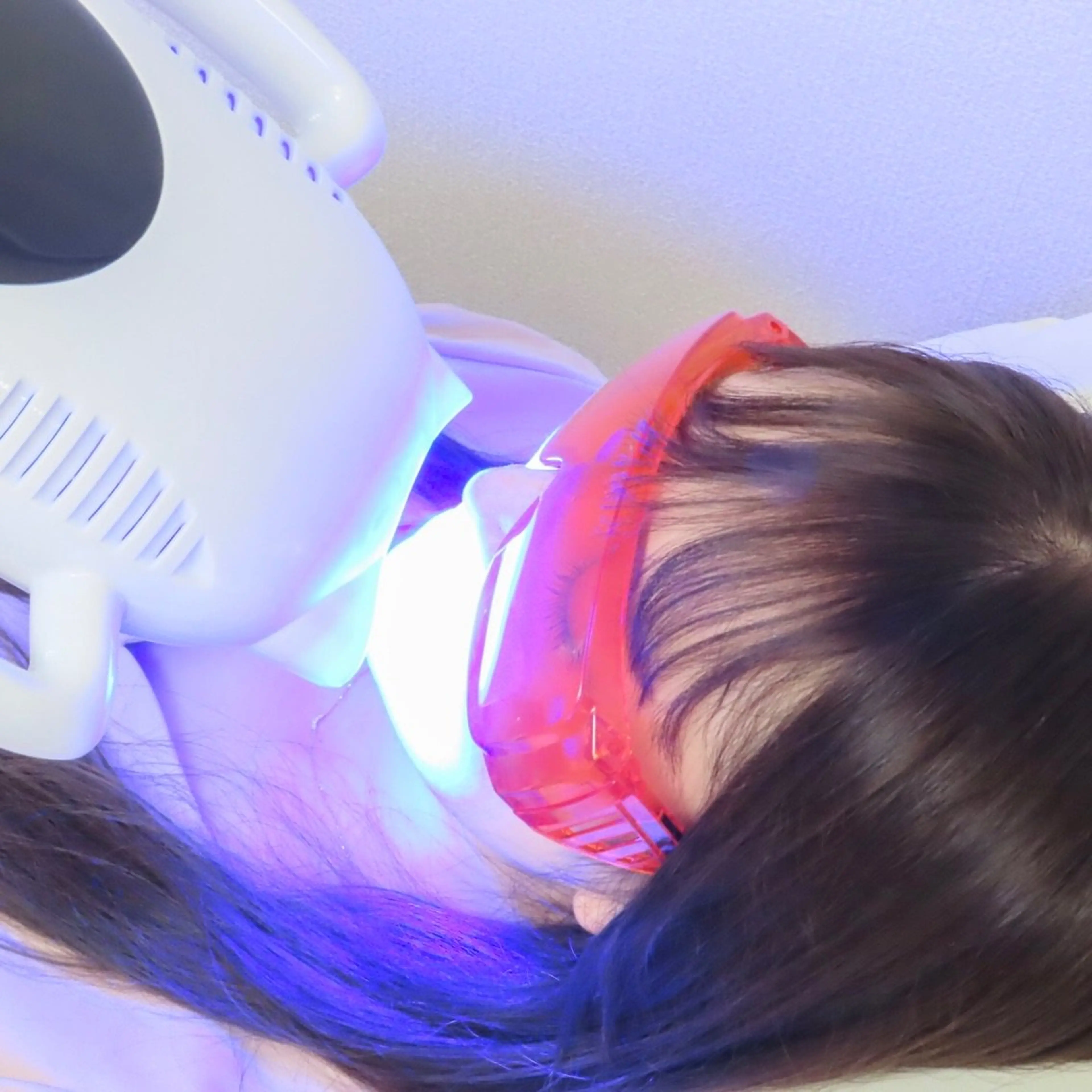 ホワイトニングサロン　キャディーの内観・外観2