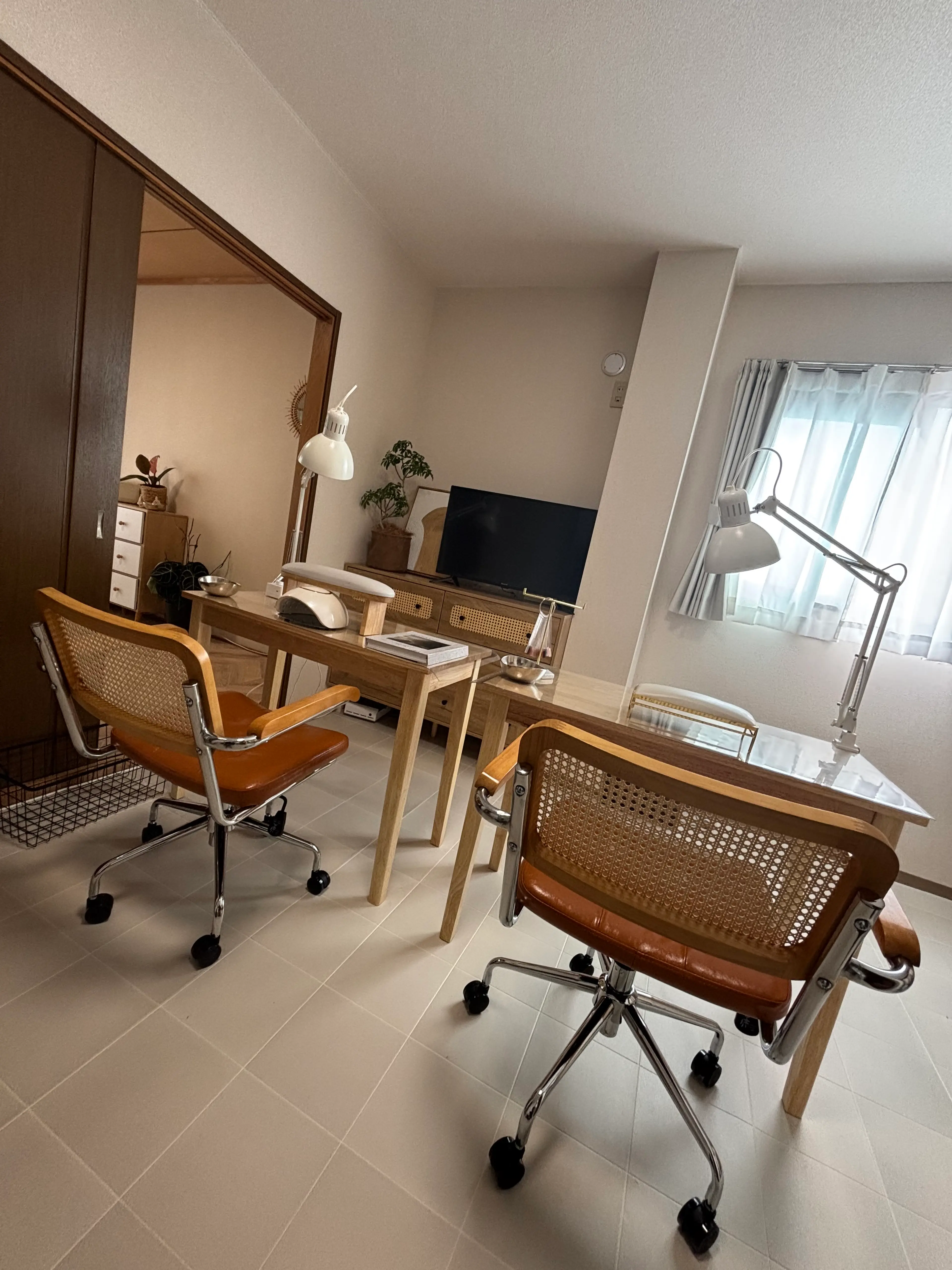 ツメトマツゲの内観・外観1