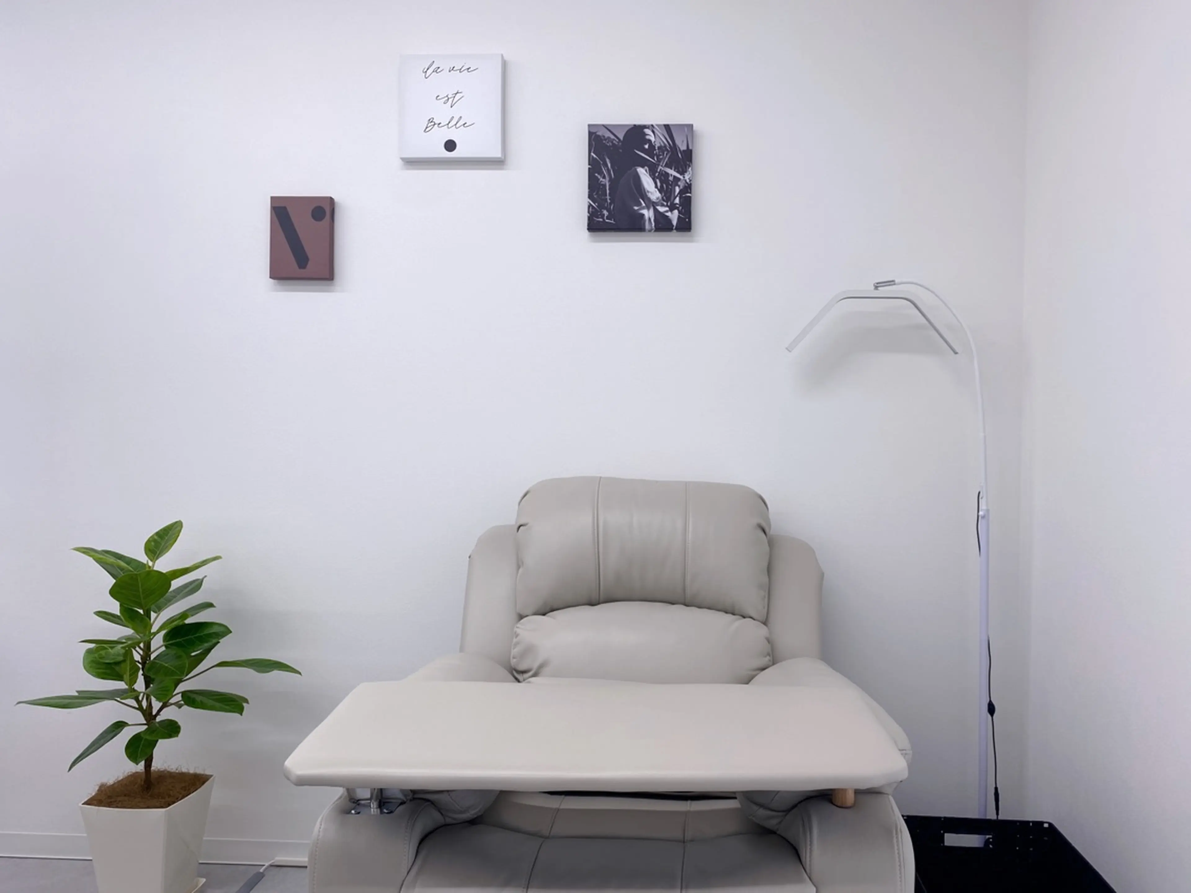 Min min nail salonの内観・外観2