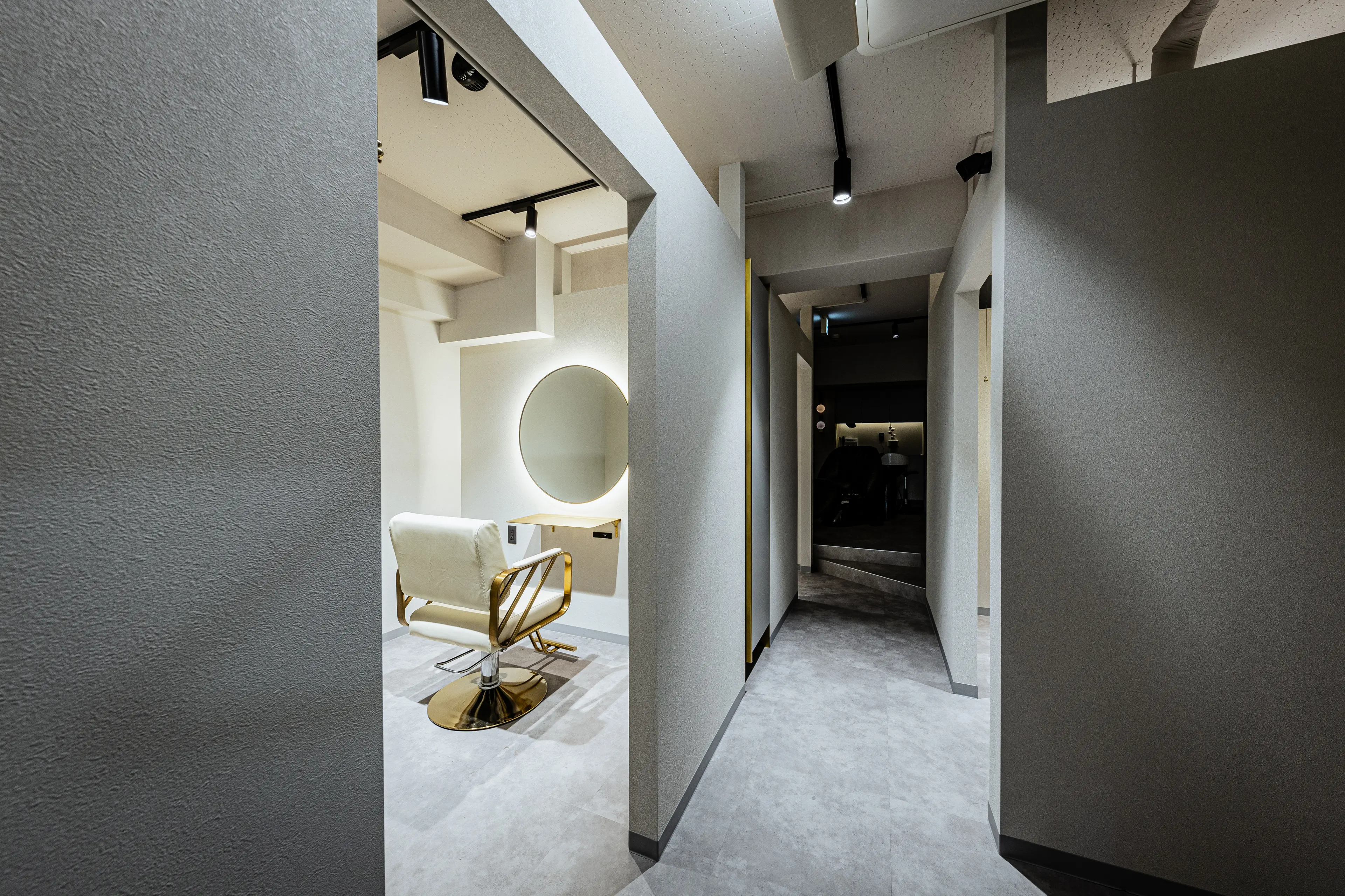 answer BEAUTY SALONの内観・外観1