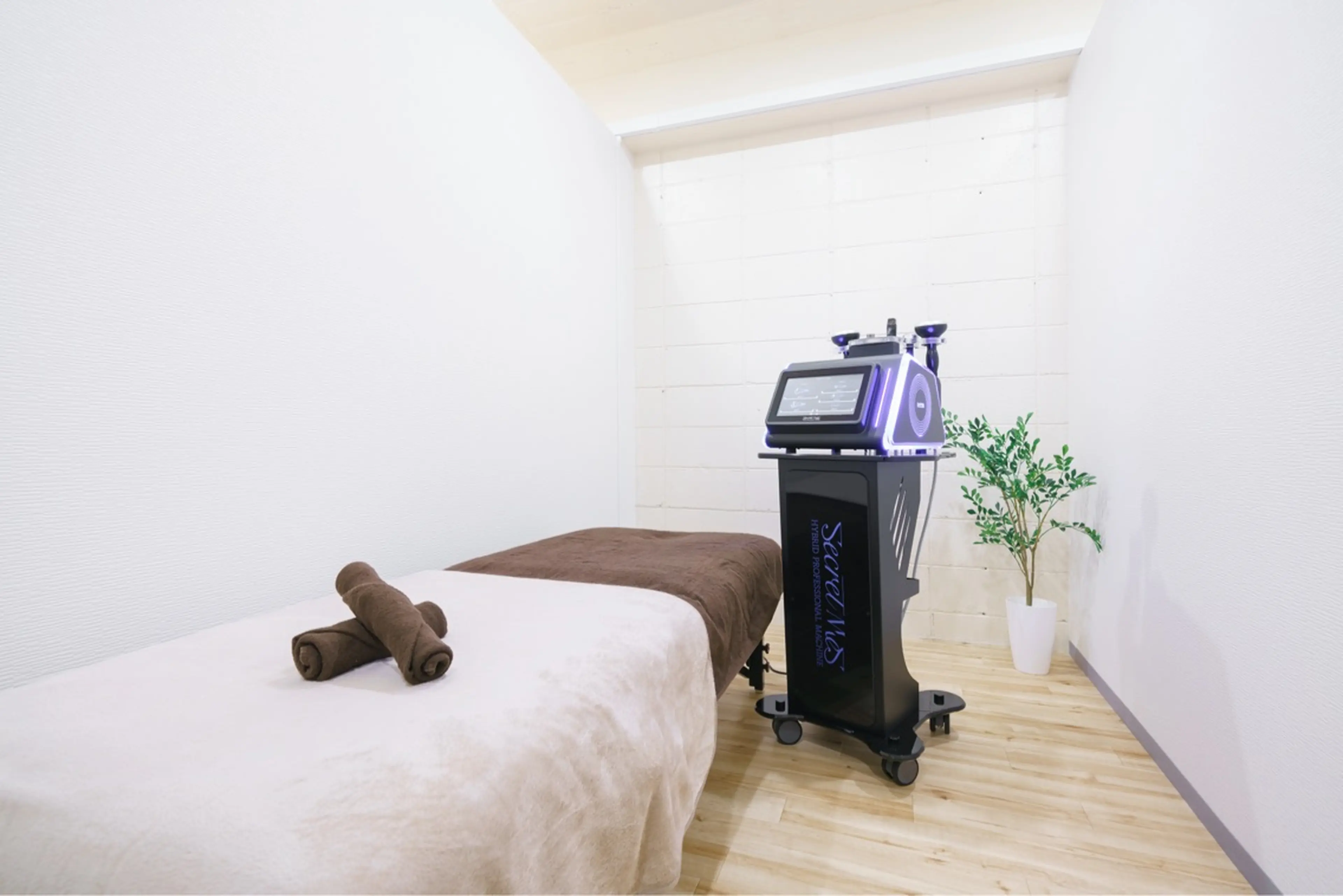 脱毛・痩身専門サロンLYN【リン】の内観・外観3