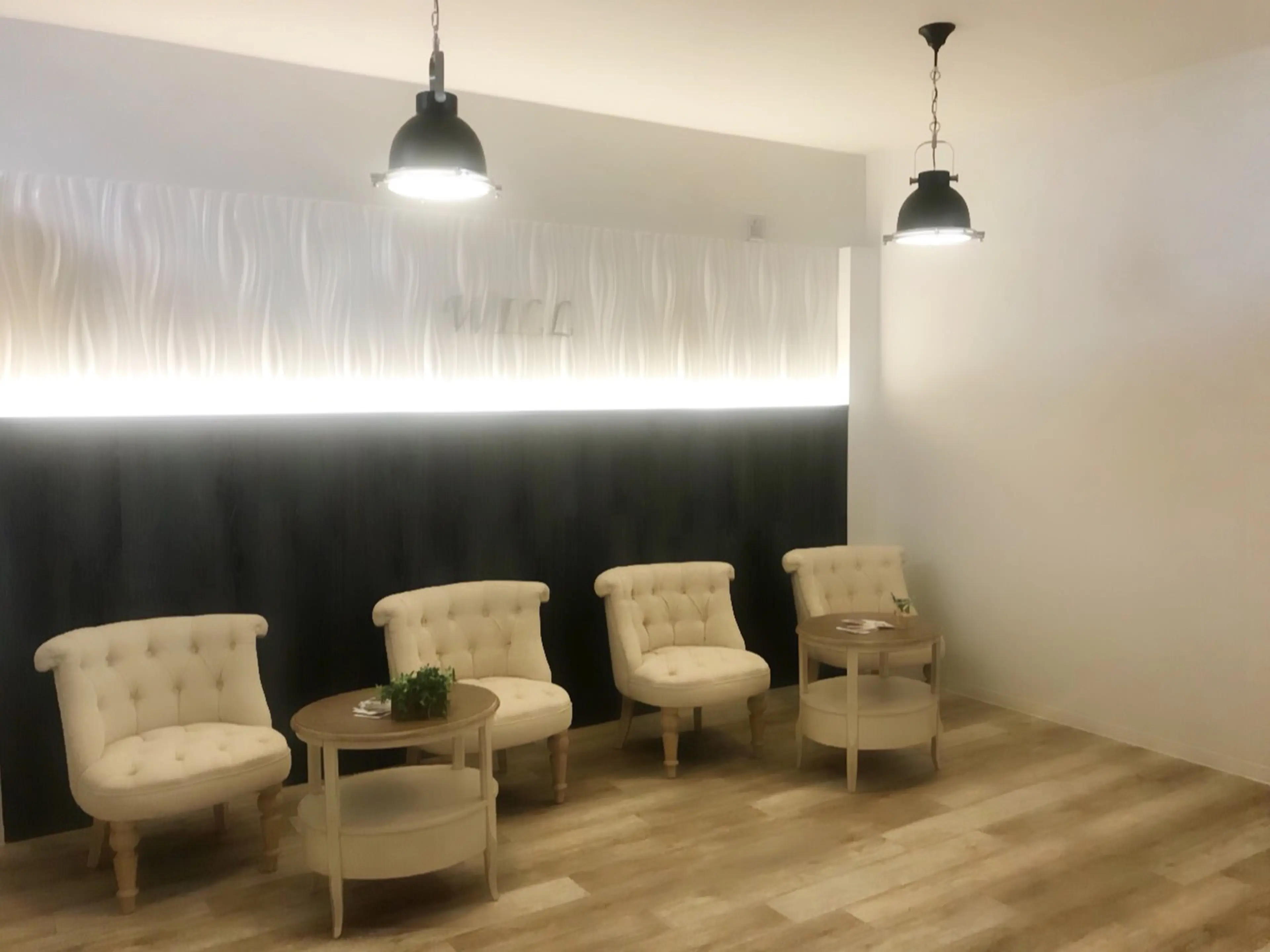 まつげ&まゆげサロン WILL盛岡駅前店の内観・外観1