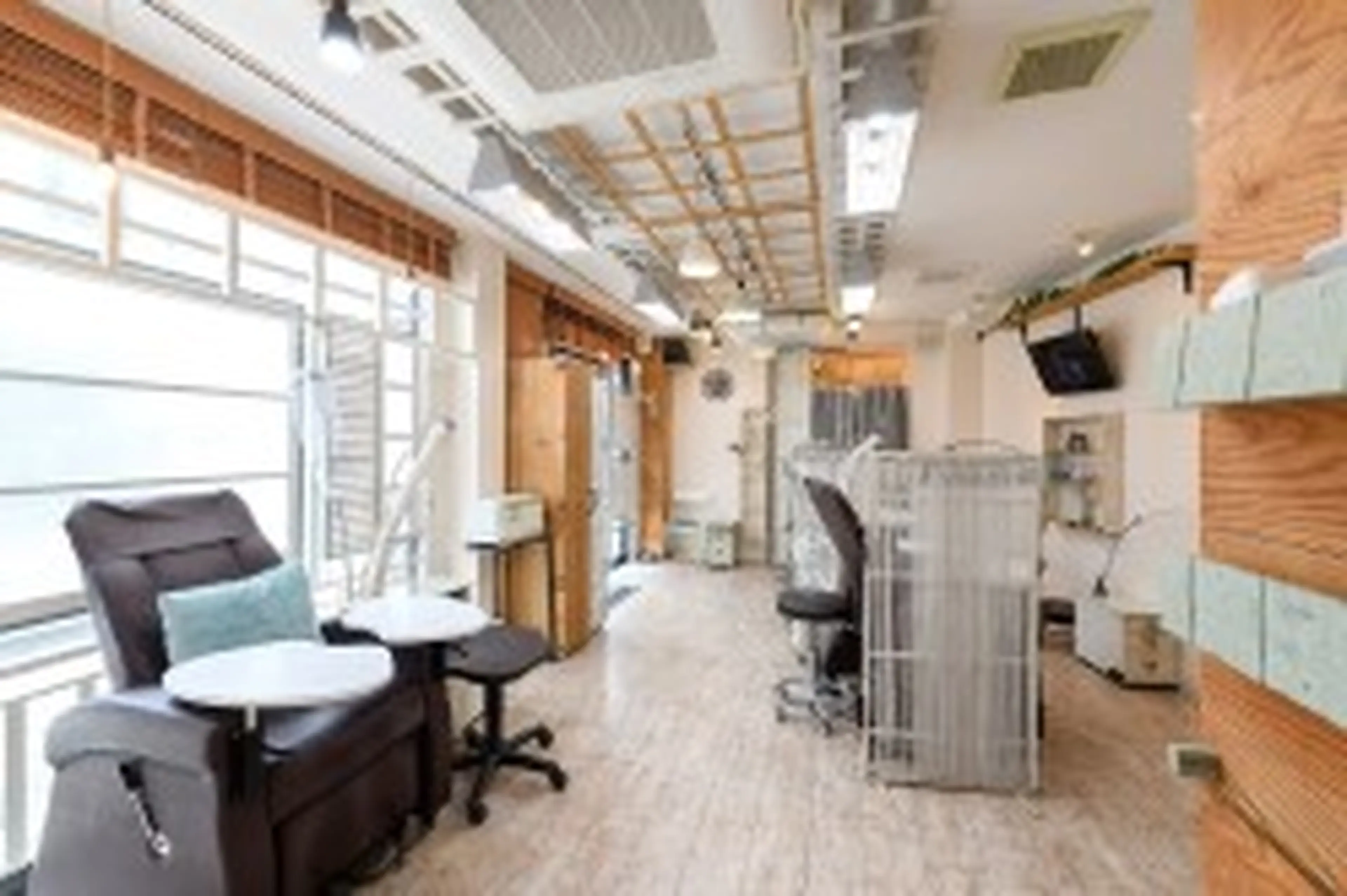 Simpliee NAIL & EYE 永福町店 （シンプリー）の内観・外観3