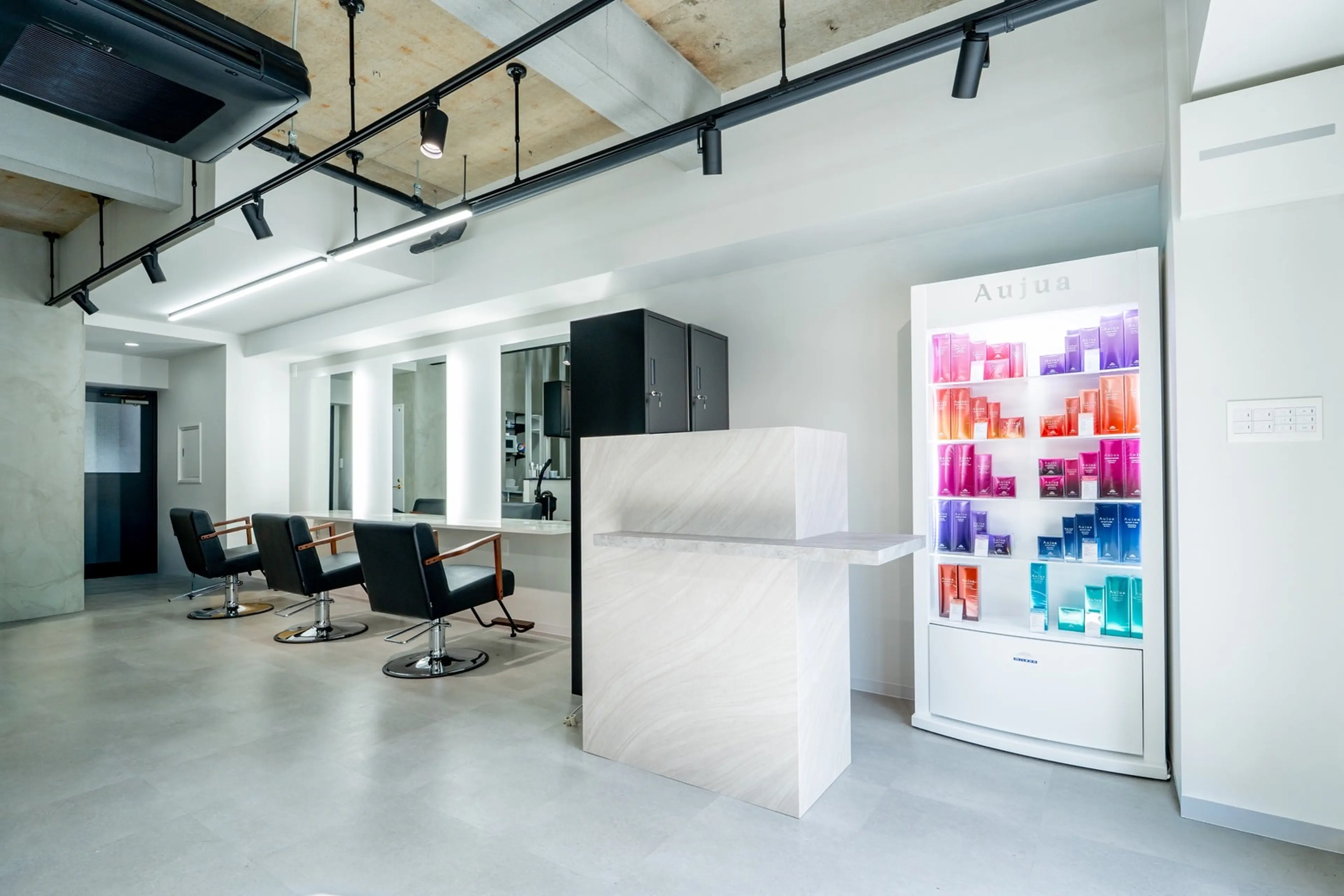 RIENS Hair Designの内観・外観1