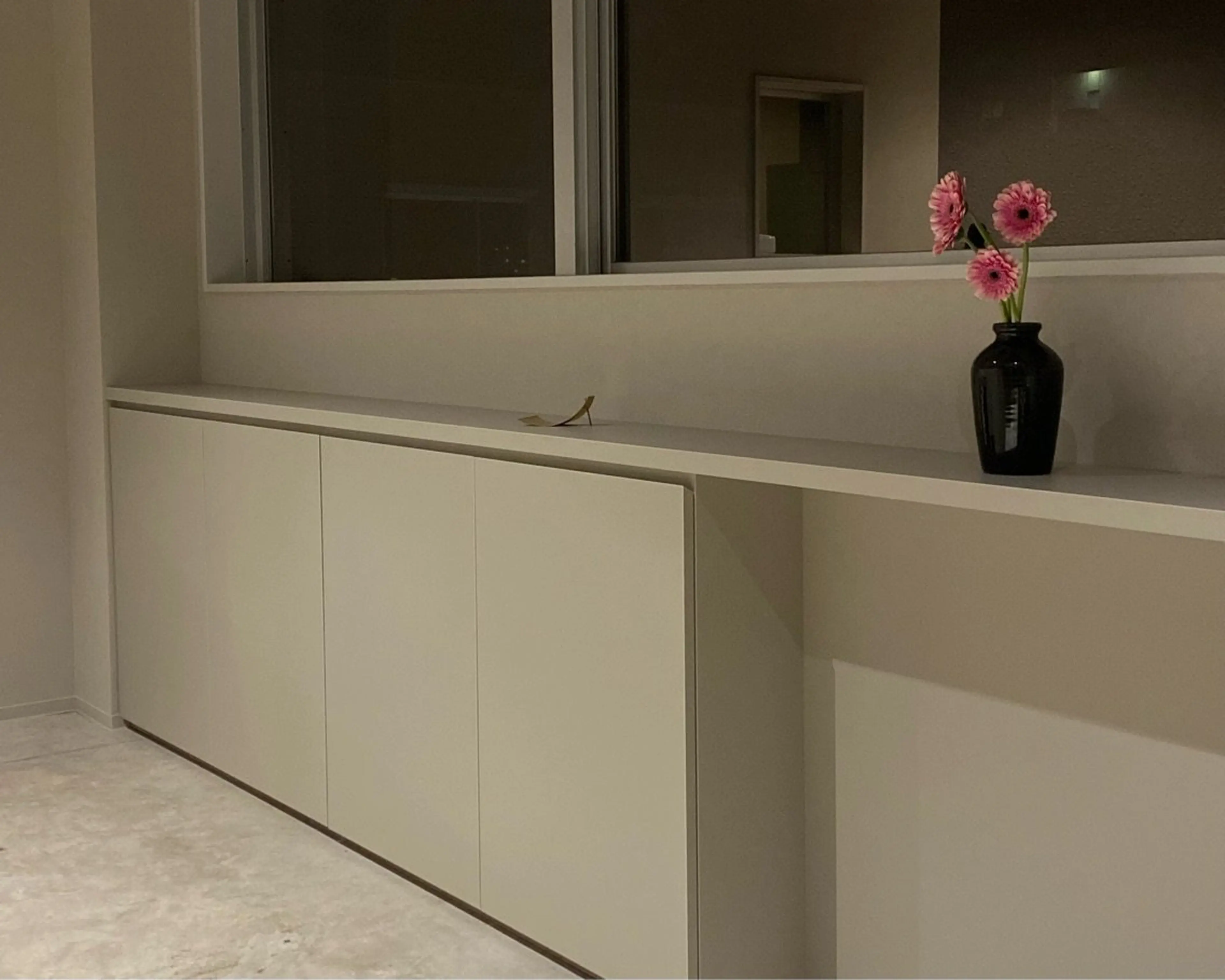 NUEの内観・外観1