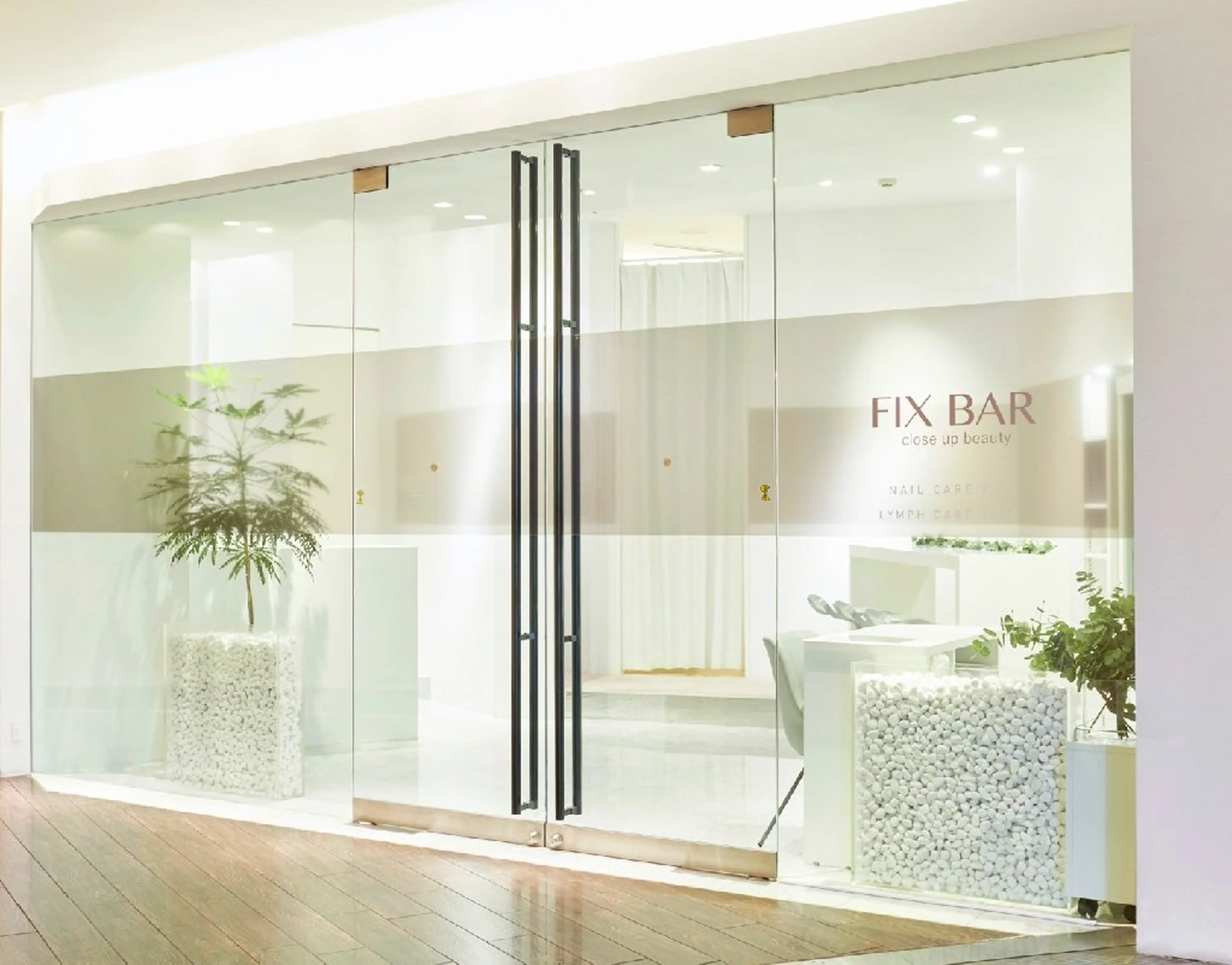 FIXBARの内観・外観1
