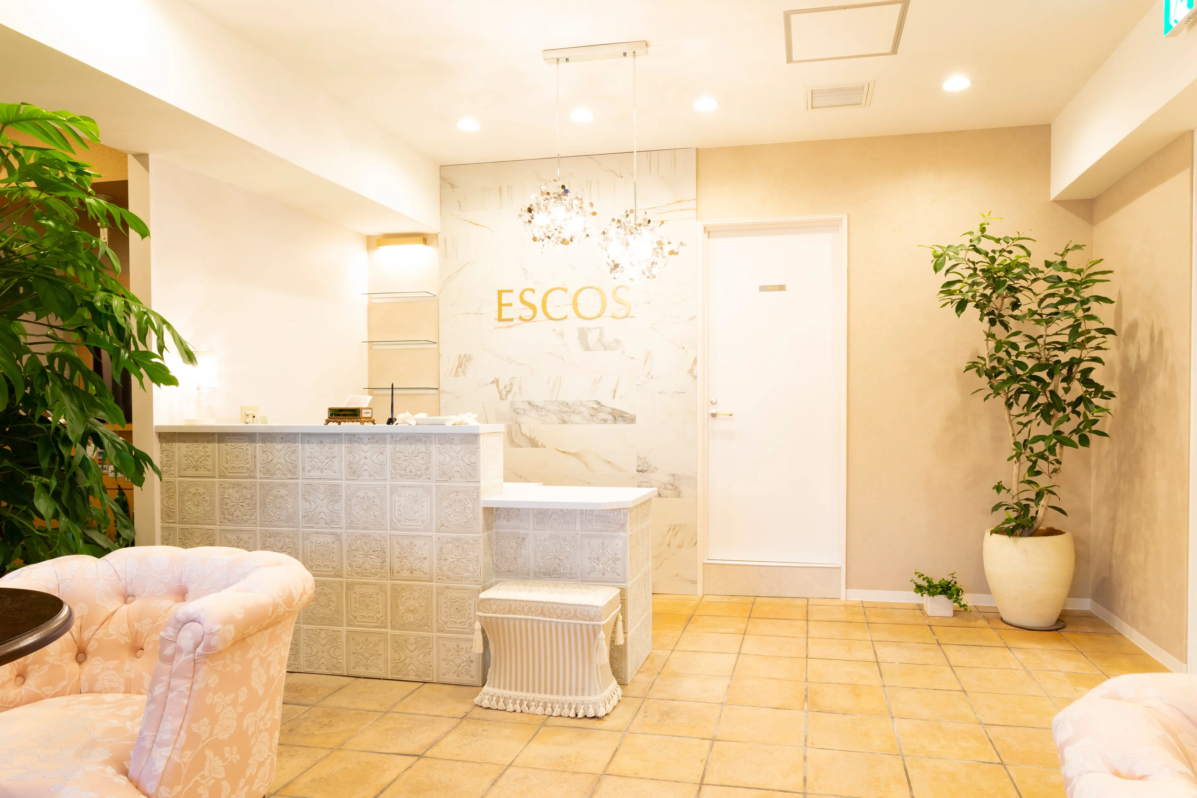 エスコスなんば店の内観・外観2