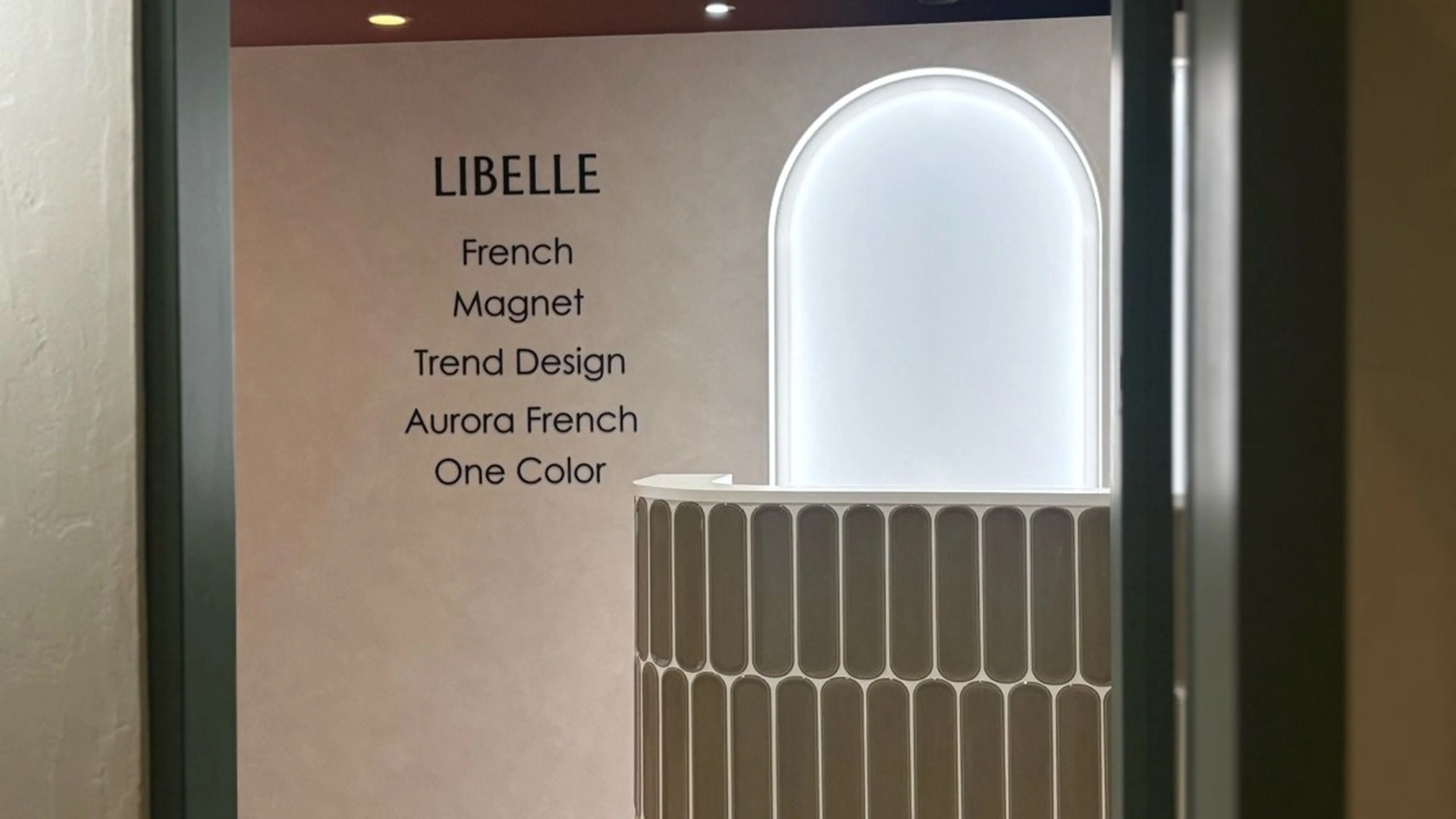 Nail salon  LIBELLE心斎橋店の内観・外観3