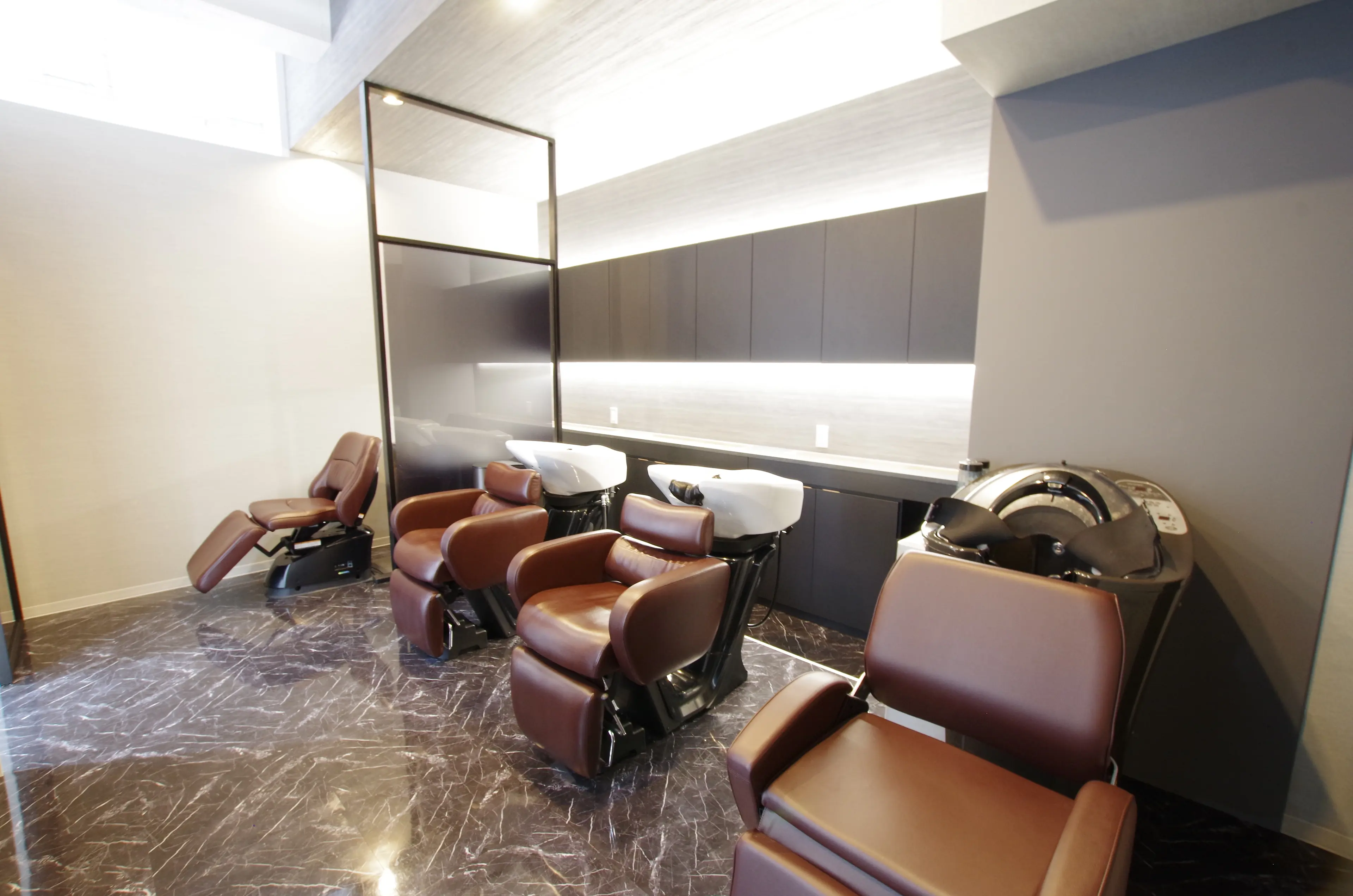 Hair&Make Allureの内観・外観3