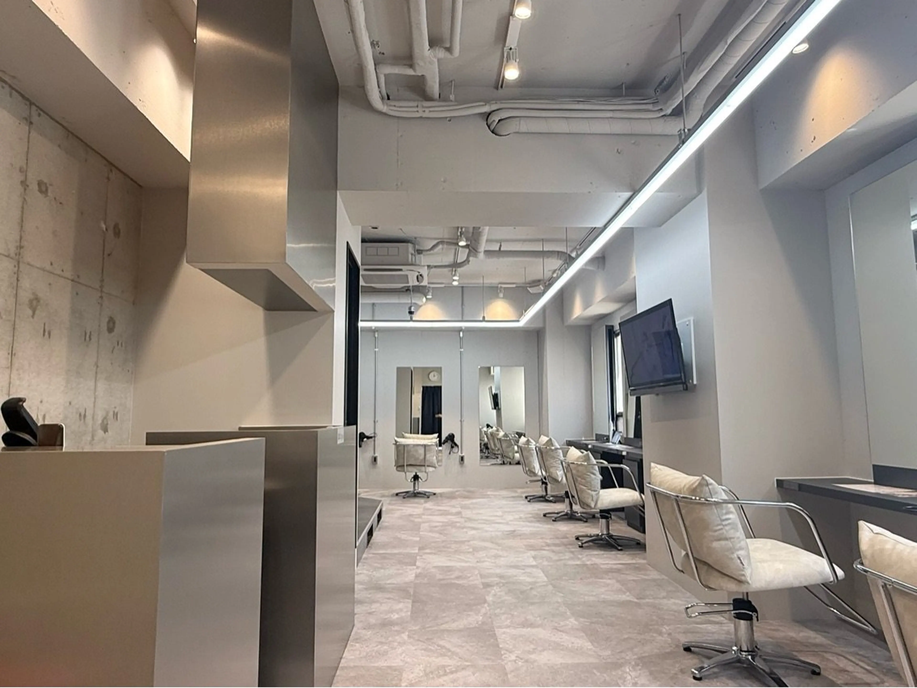 dot.nyu 横浜店の内観・外観2