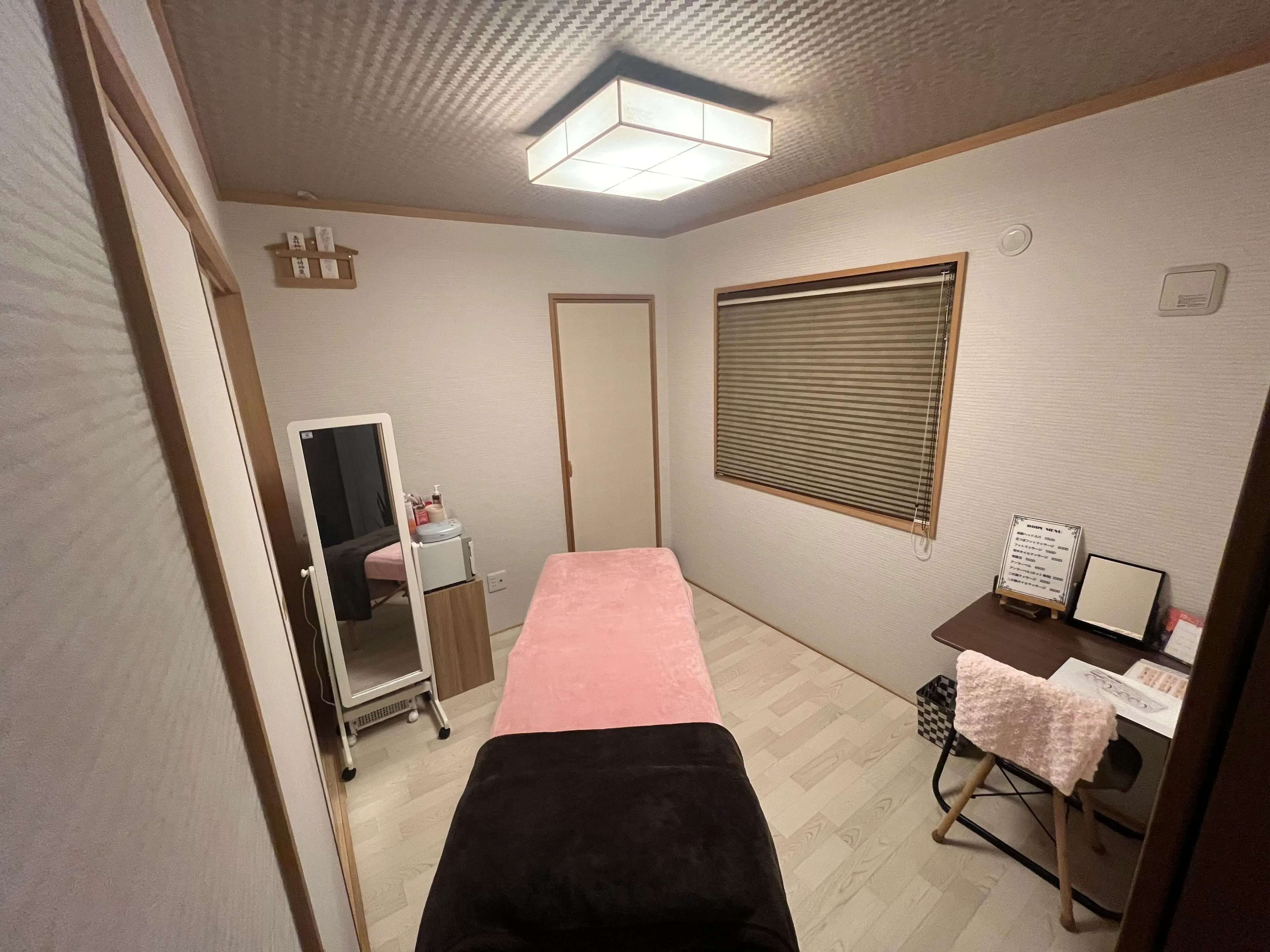 Bell Tree〜女性専用完全予約制サロン〜の内観・外観1