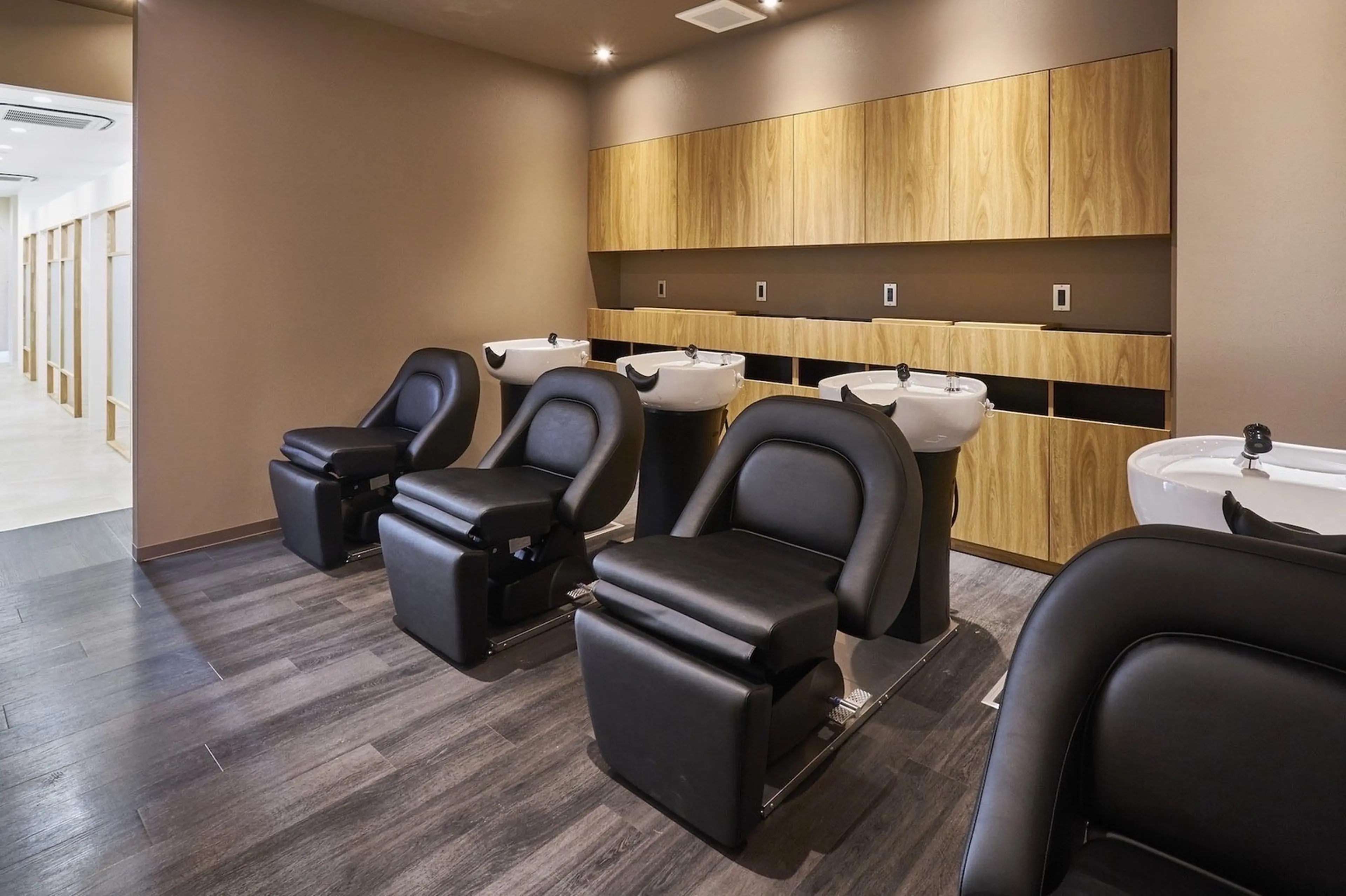 tocca船橋南口店の内観・外観3