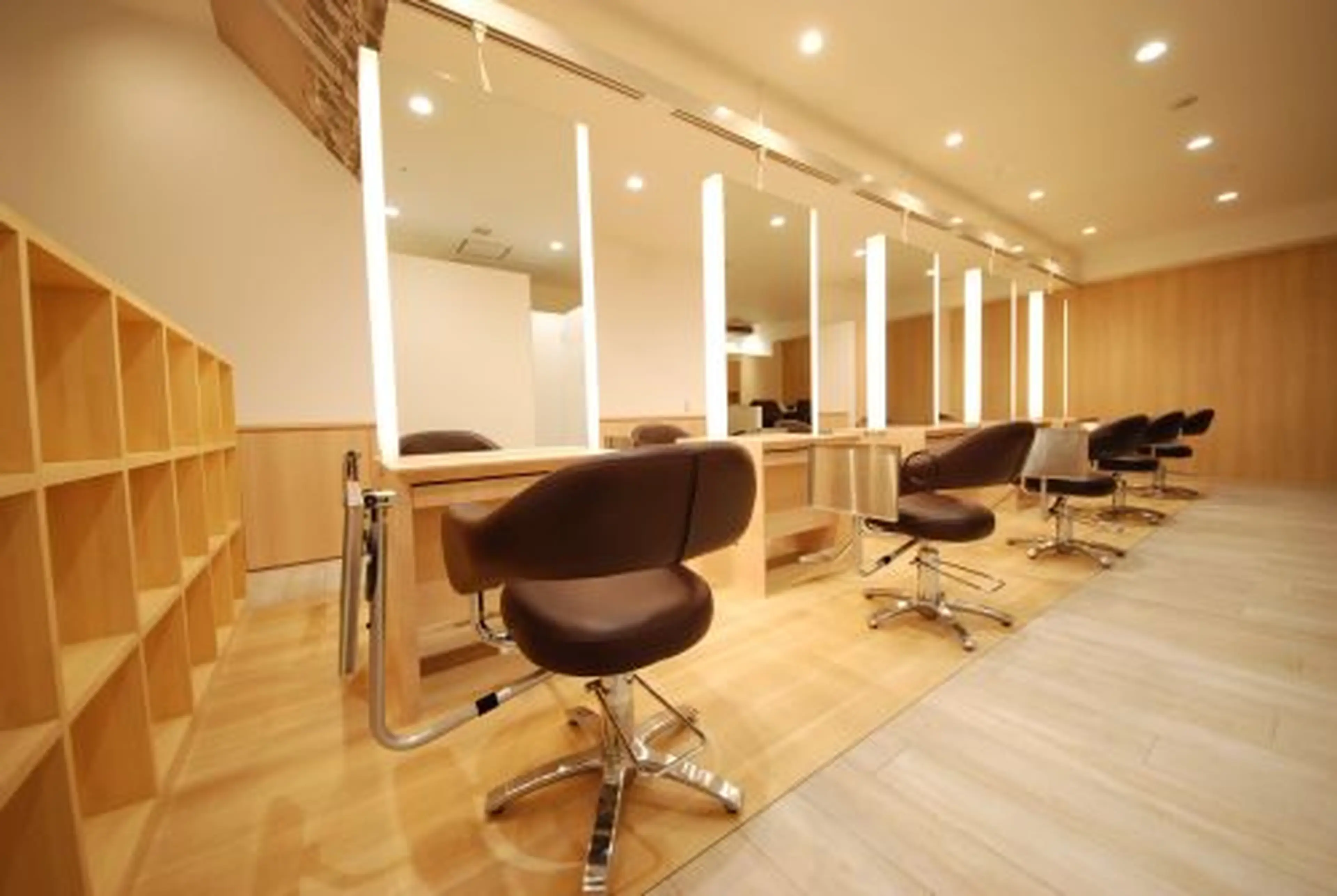 NYNY姫路広畑店の内観・外観2