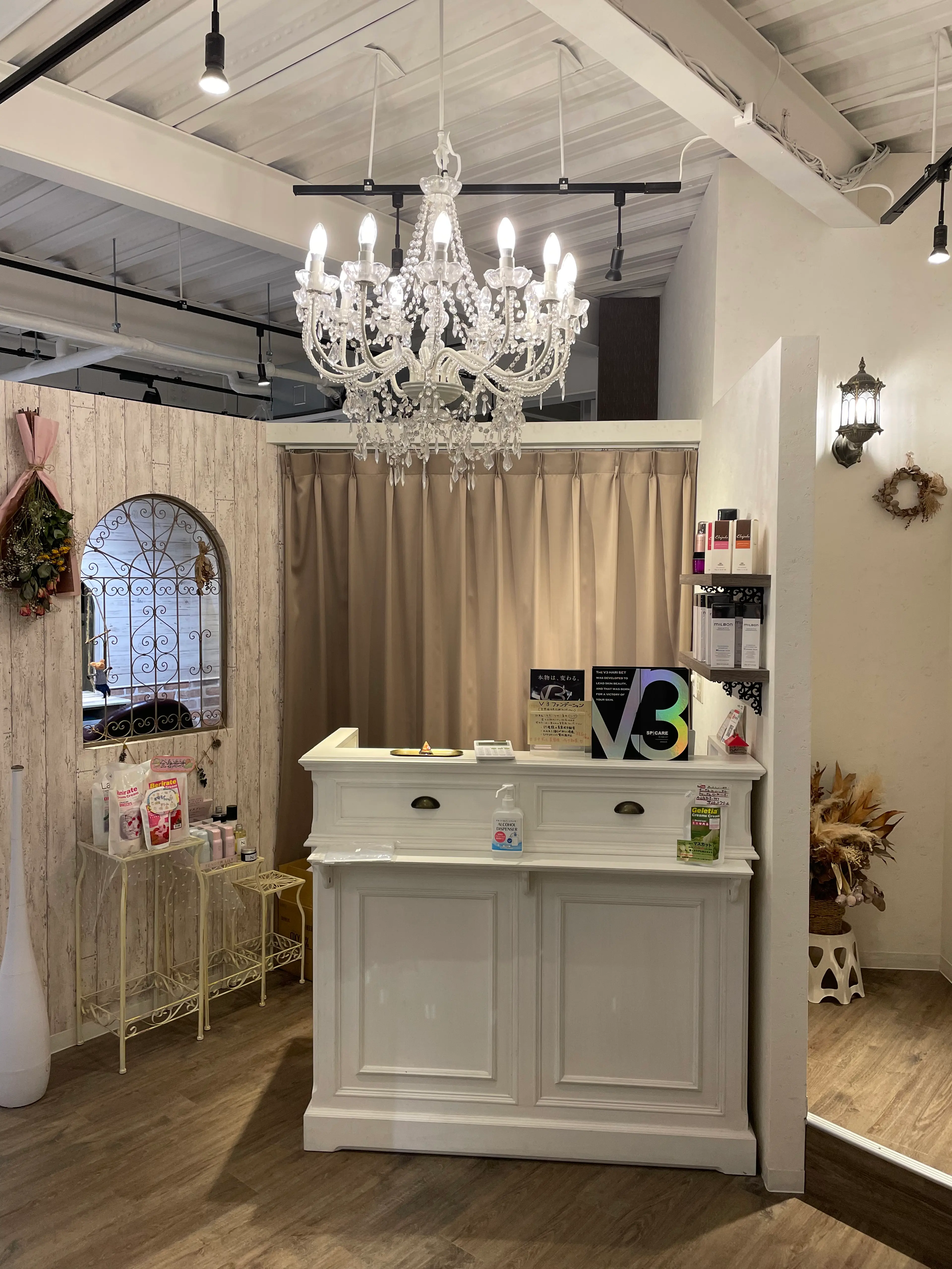 Hair&Make CLEAR の内観・外観1