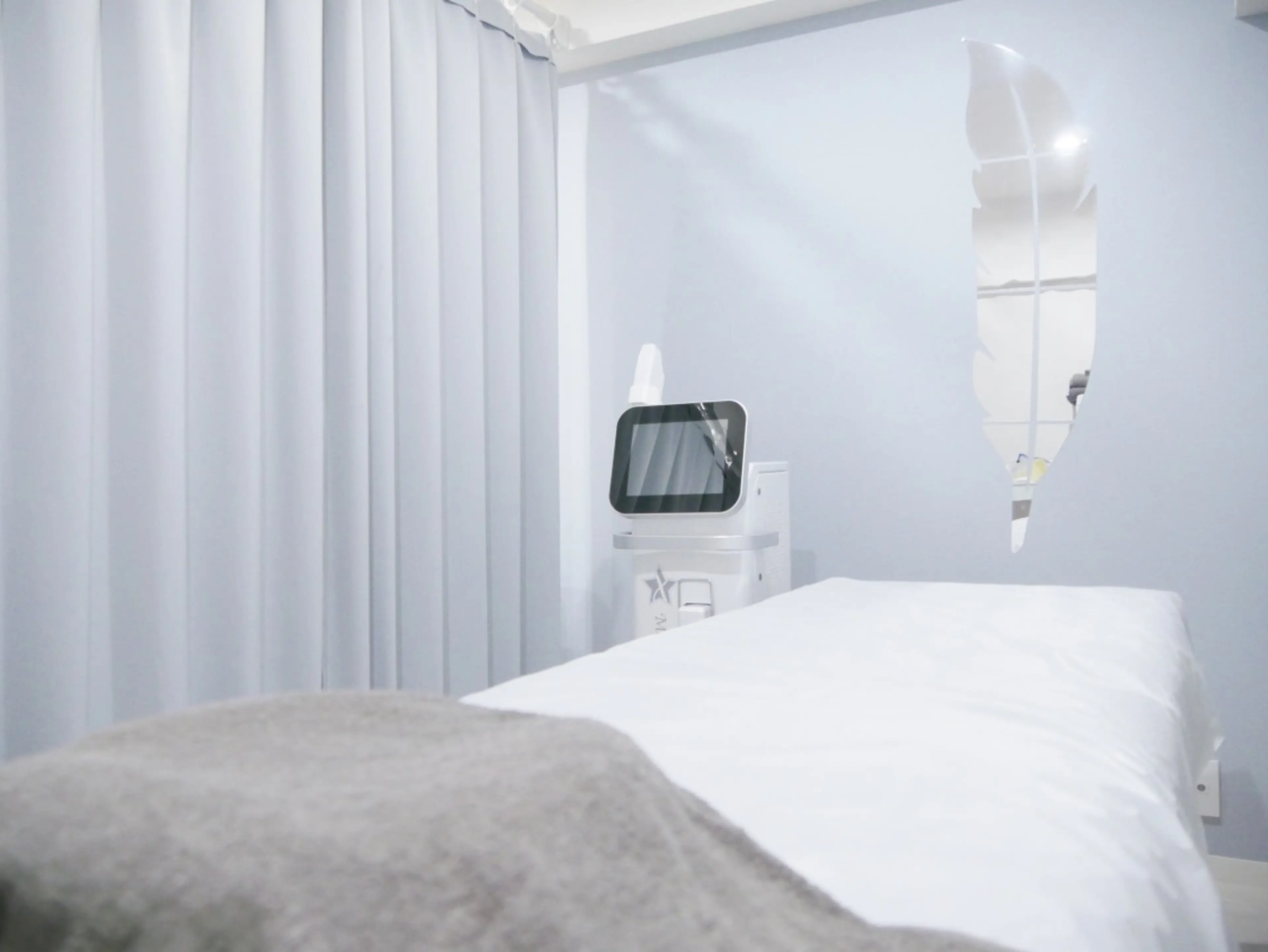 メンズ脱毛サロン  X（エックス）の内観・外観1