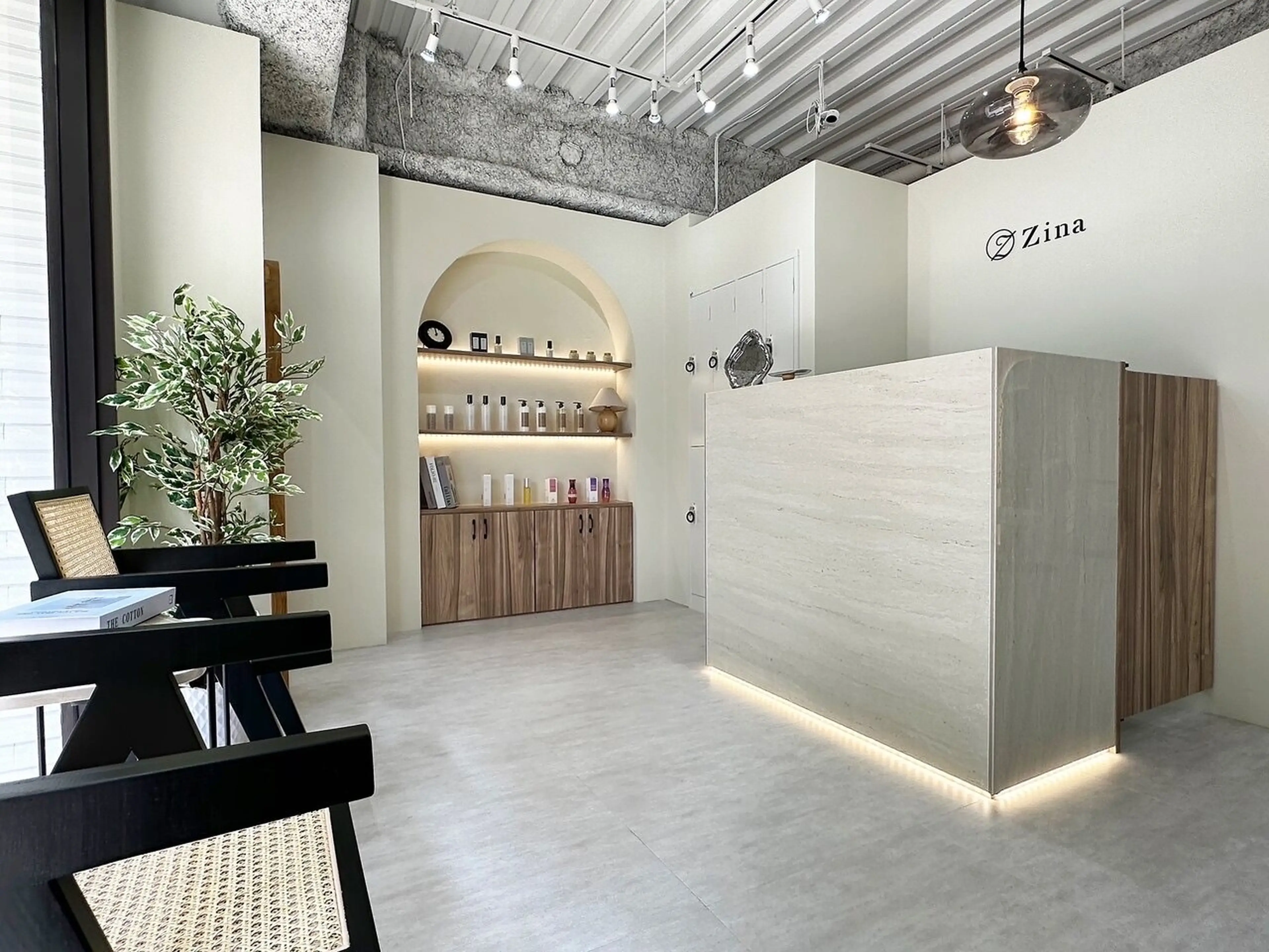 Zina  博多筑紫口 髪質改善＆トリートメントの内観・外観2