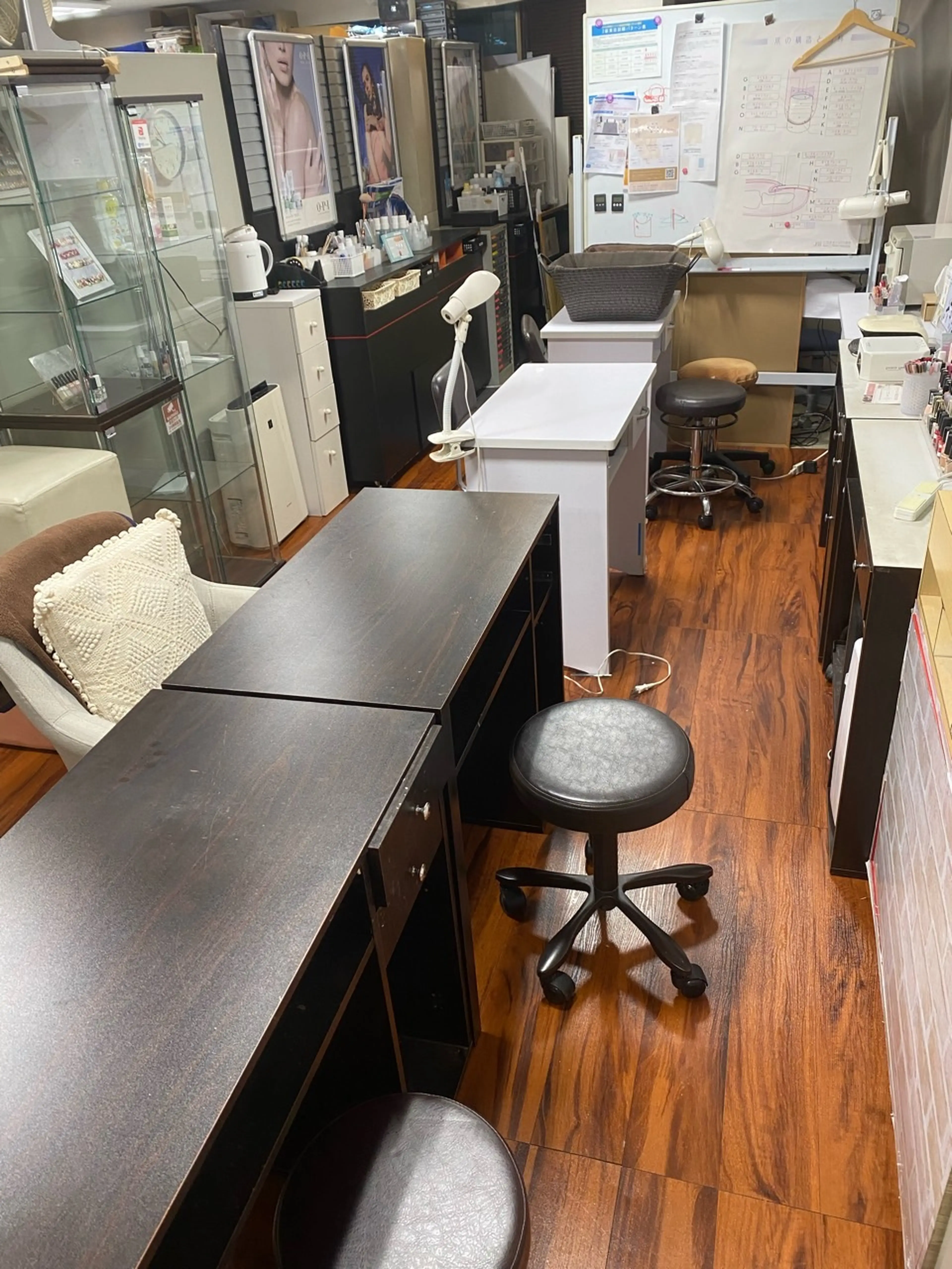 Lnail schoolの内観・外観2