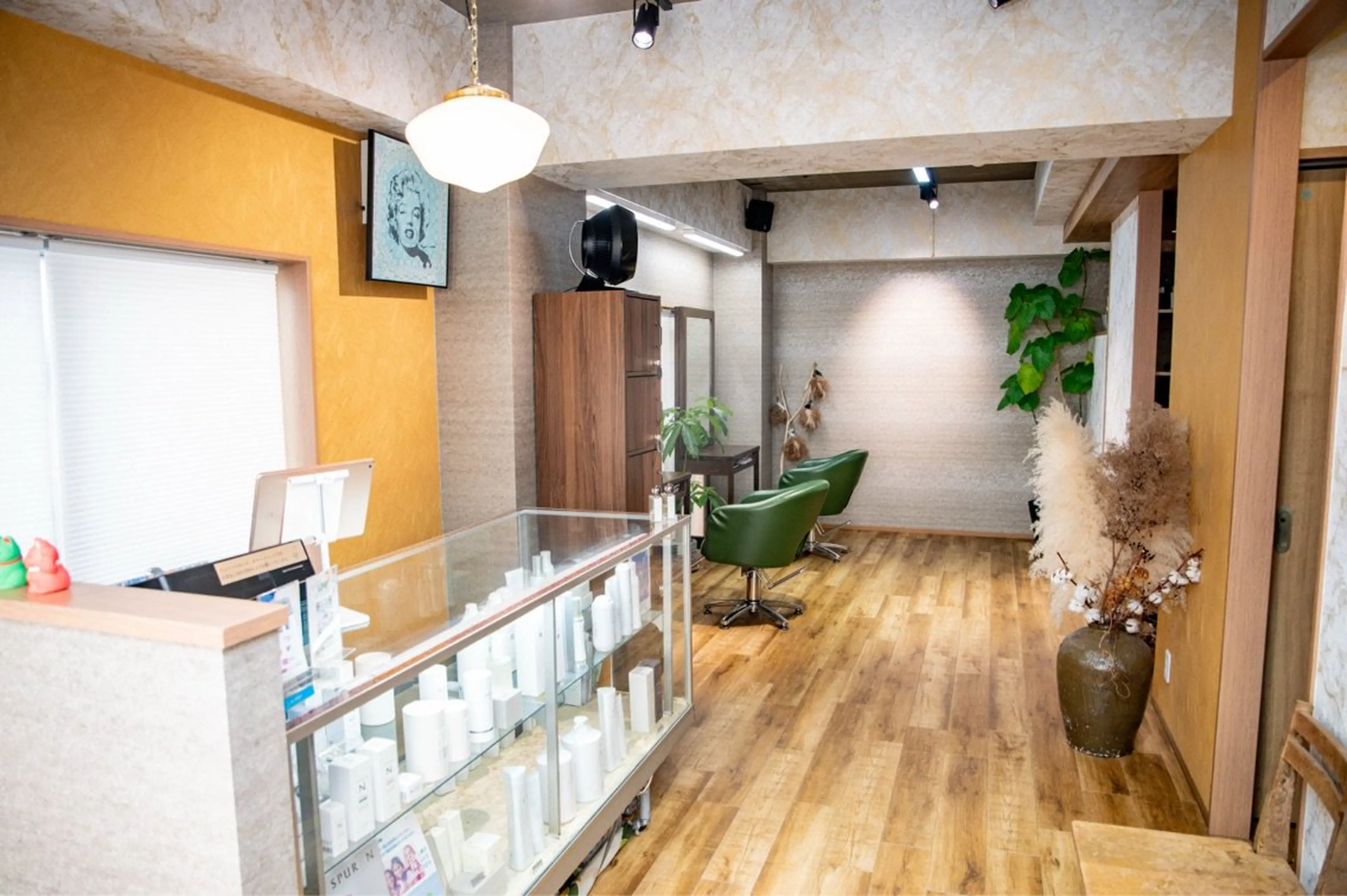 Uniqueの内観・外観1