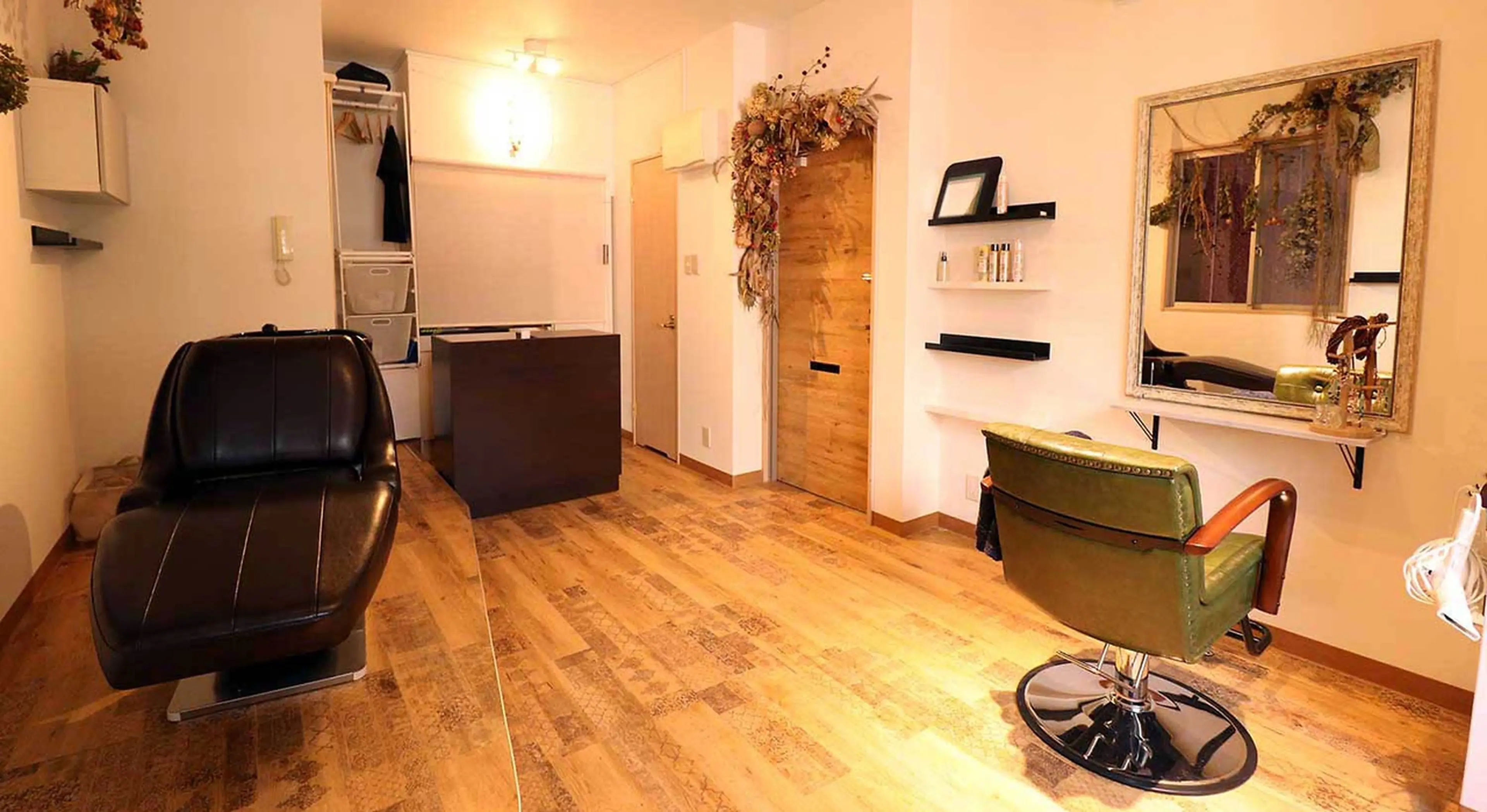 シキオ　ヘアデザインの内観・外観2