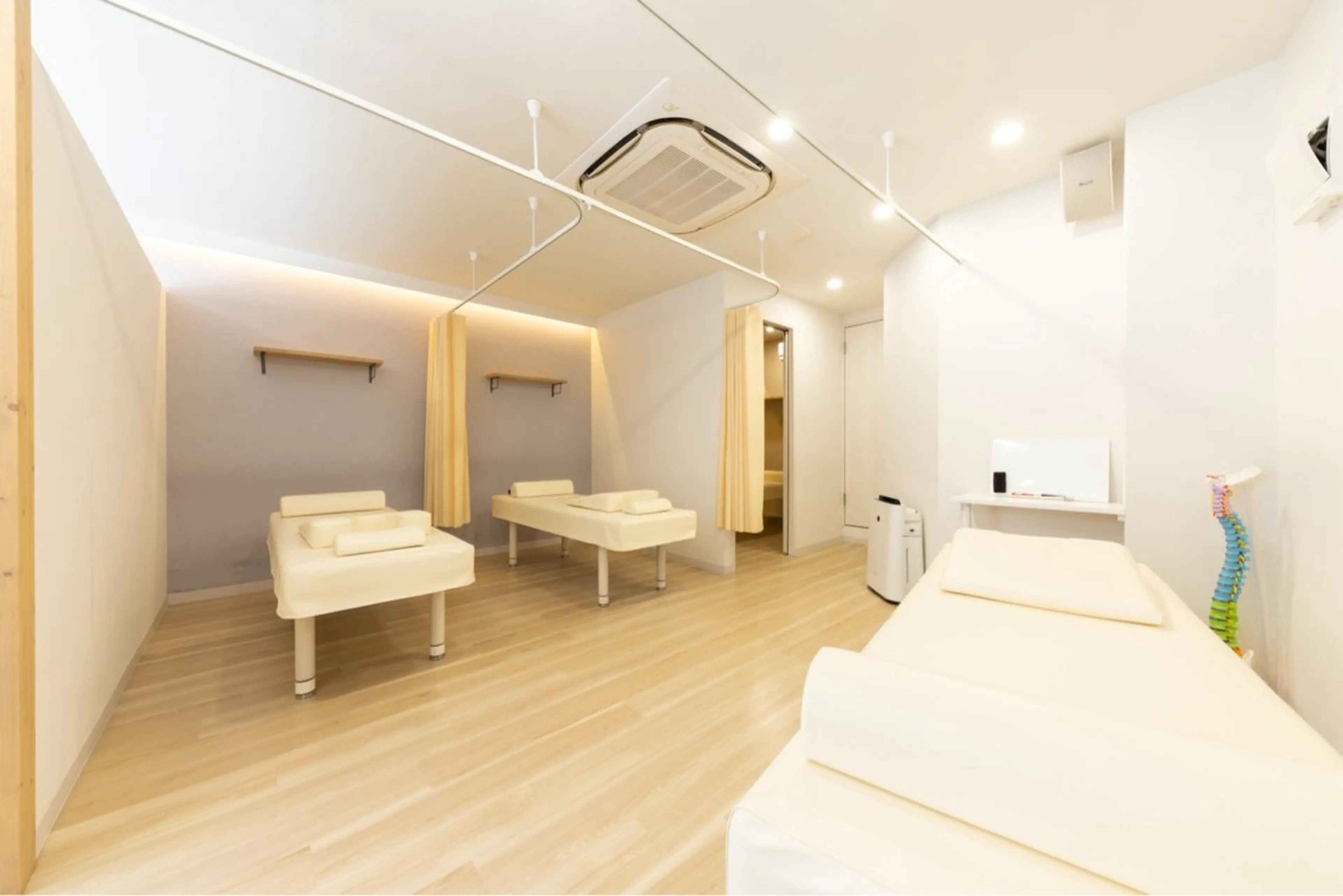 西宮にこ整骨院・整体院の内観・外観2