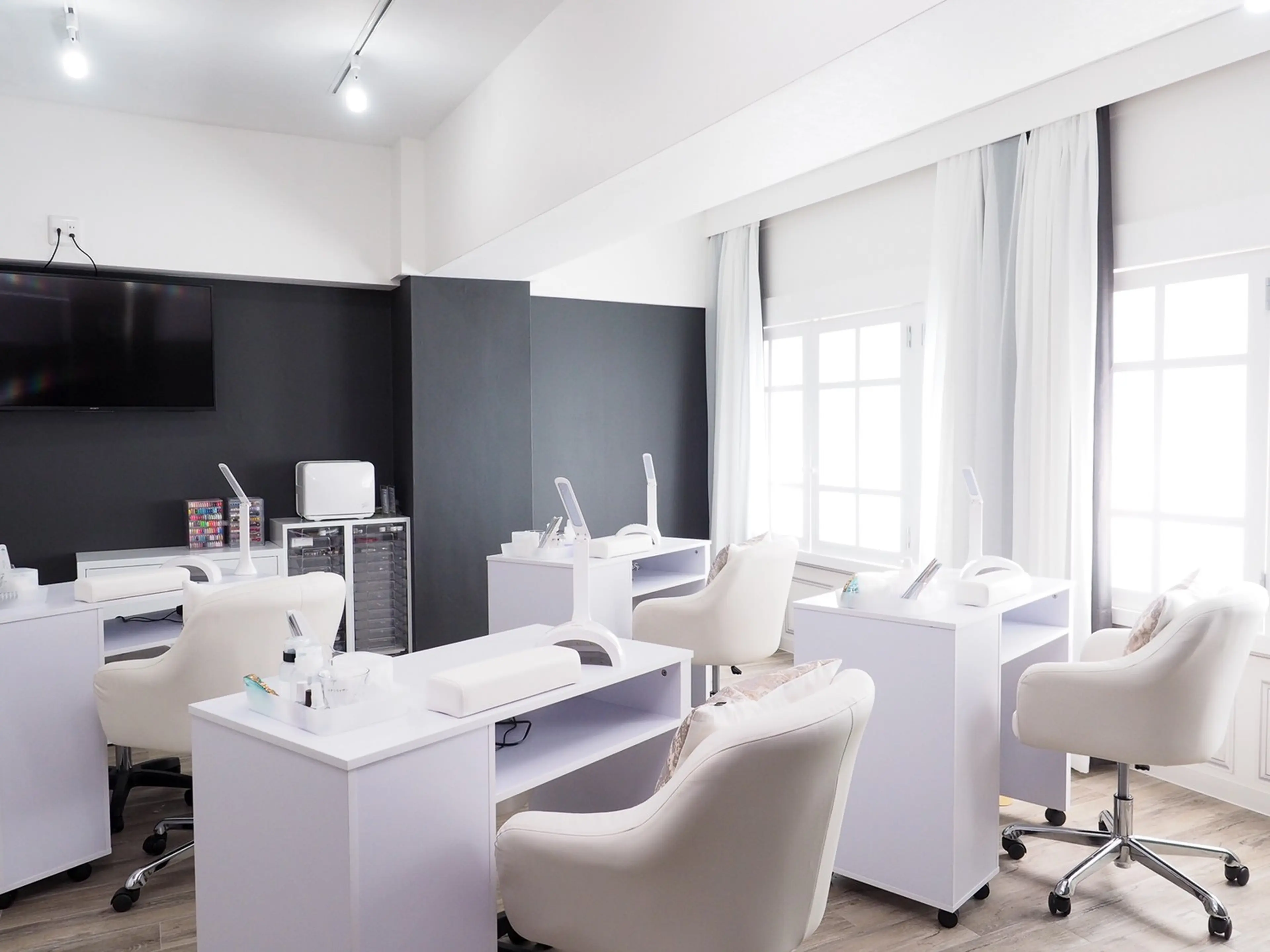 ネイル&アイラッシュサロン　フルールの内観・外観1