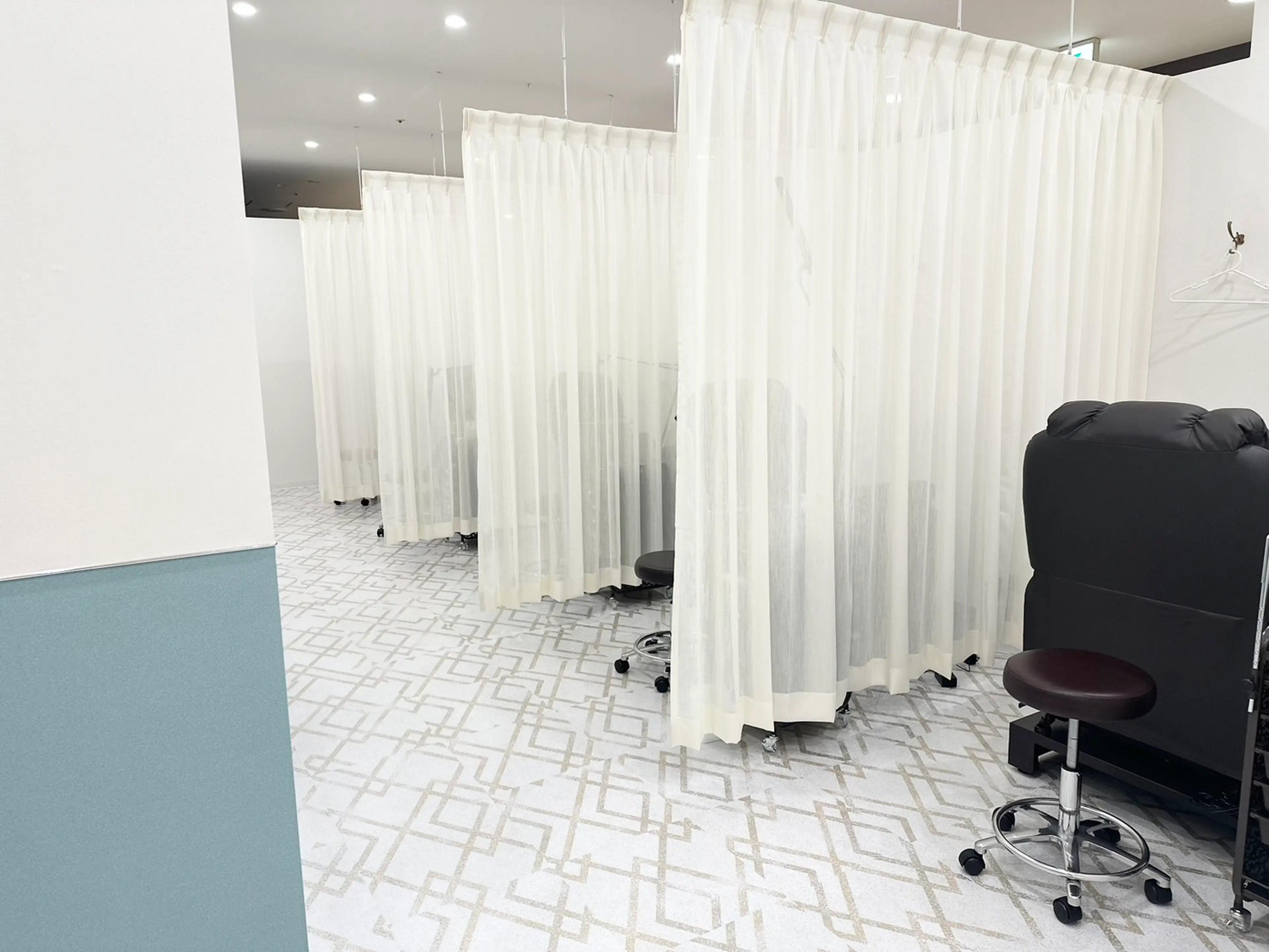 nicott lash  神戸マルイ店の内観・外観3