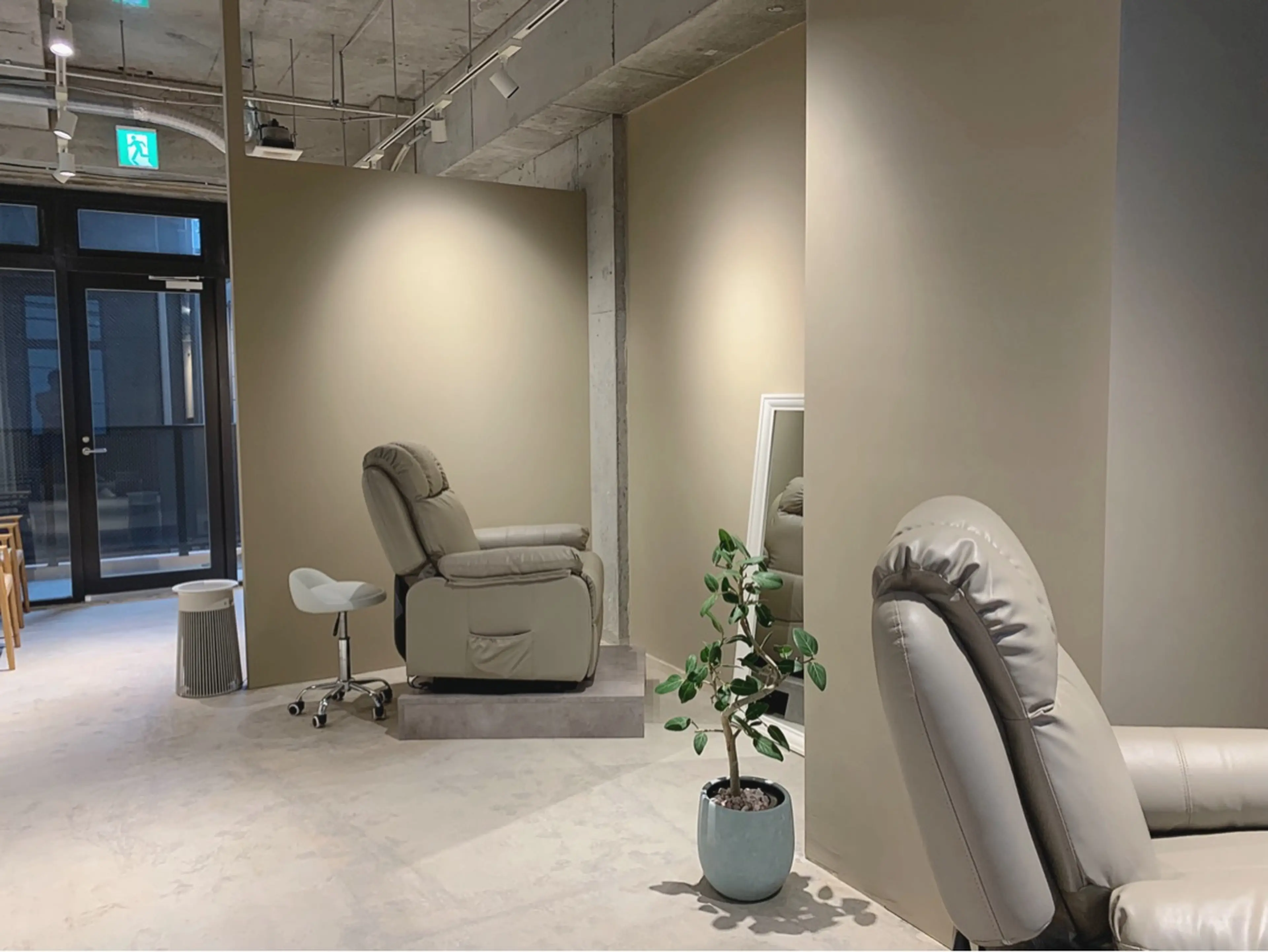 Sigh eyelash &eyebrowの内観・外観2