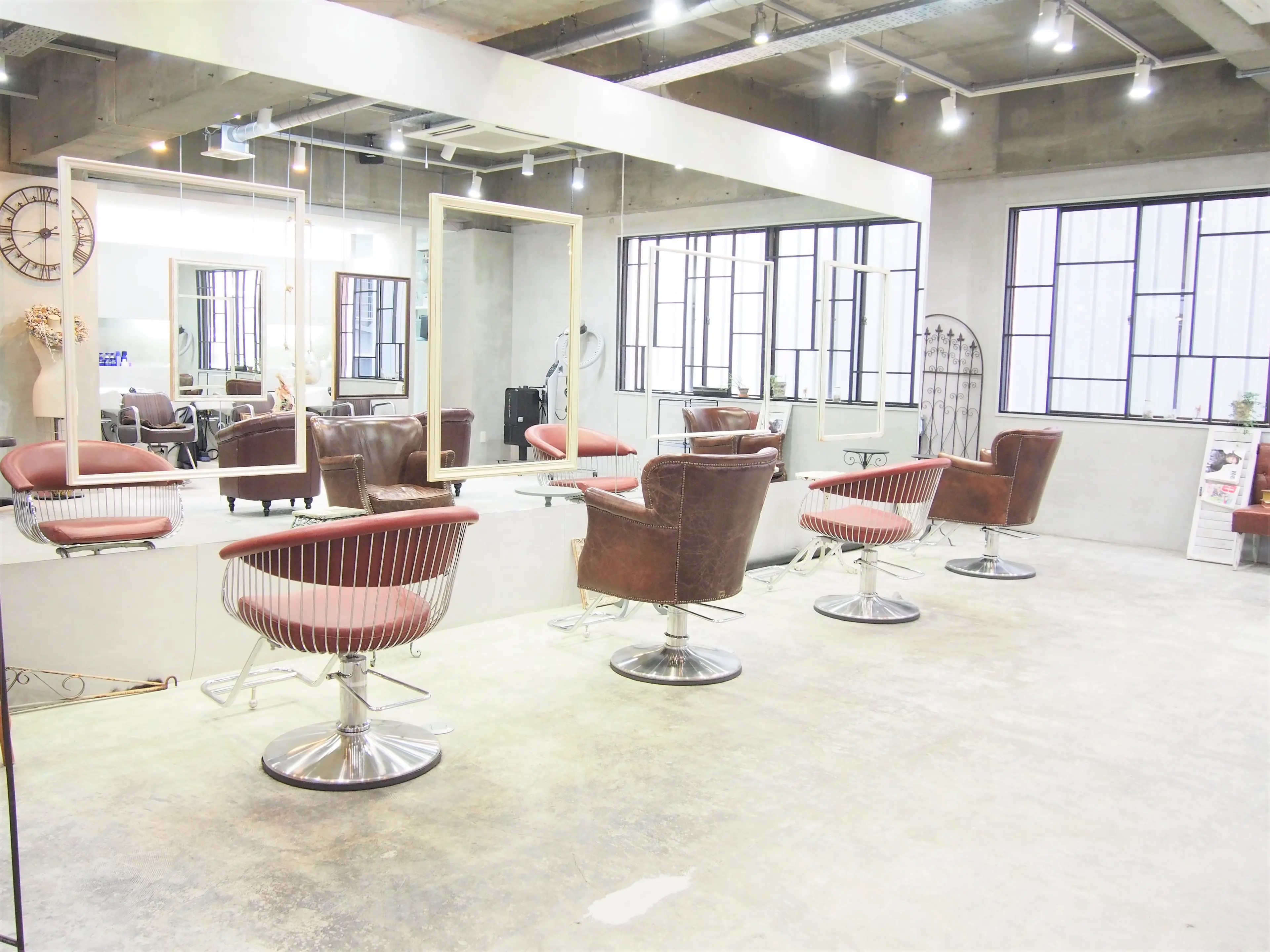 Coniの内観・外観2